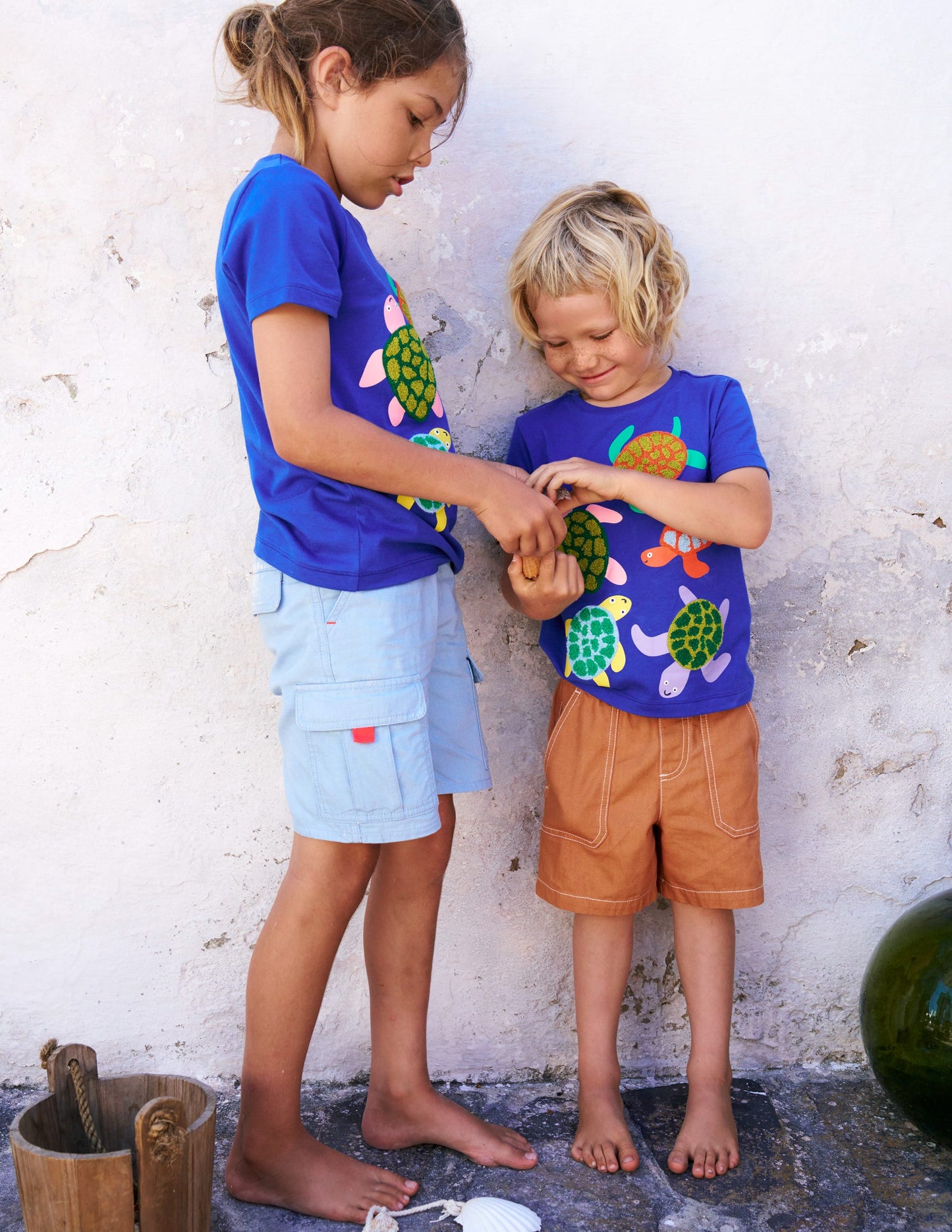 Short Sleeve Bouclé T-shirt-Bright Blue Turtles