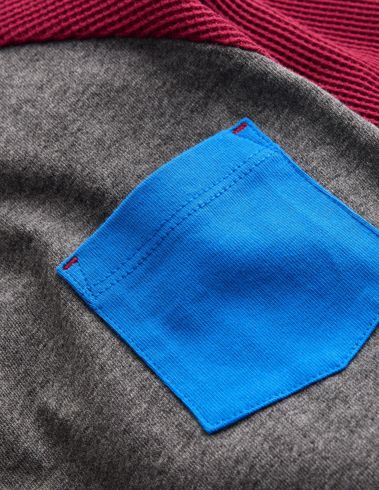 Waffle Mix Raglan-Charcoal Marl/ Rumba Red