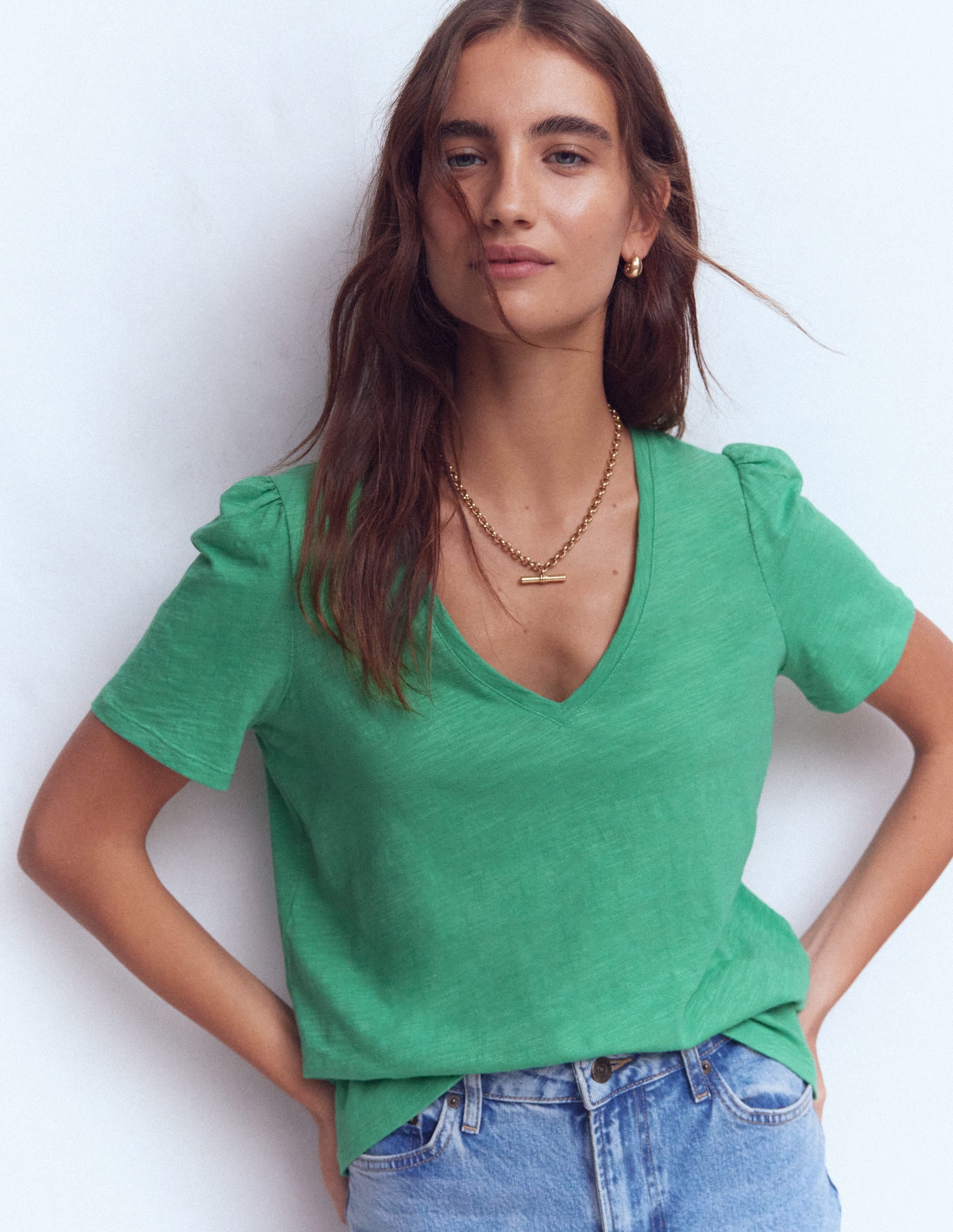 Sophie V-Neck Slub T-shirt-Aloe Green | Boden USA