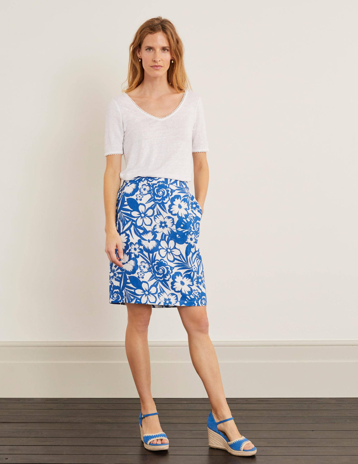 Lathbury Linen Mini Skirt-Blue Floral - Image 2