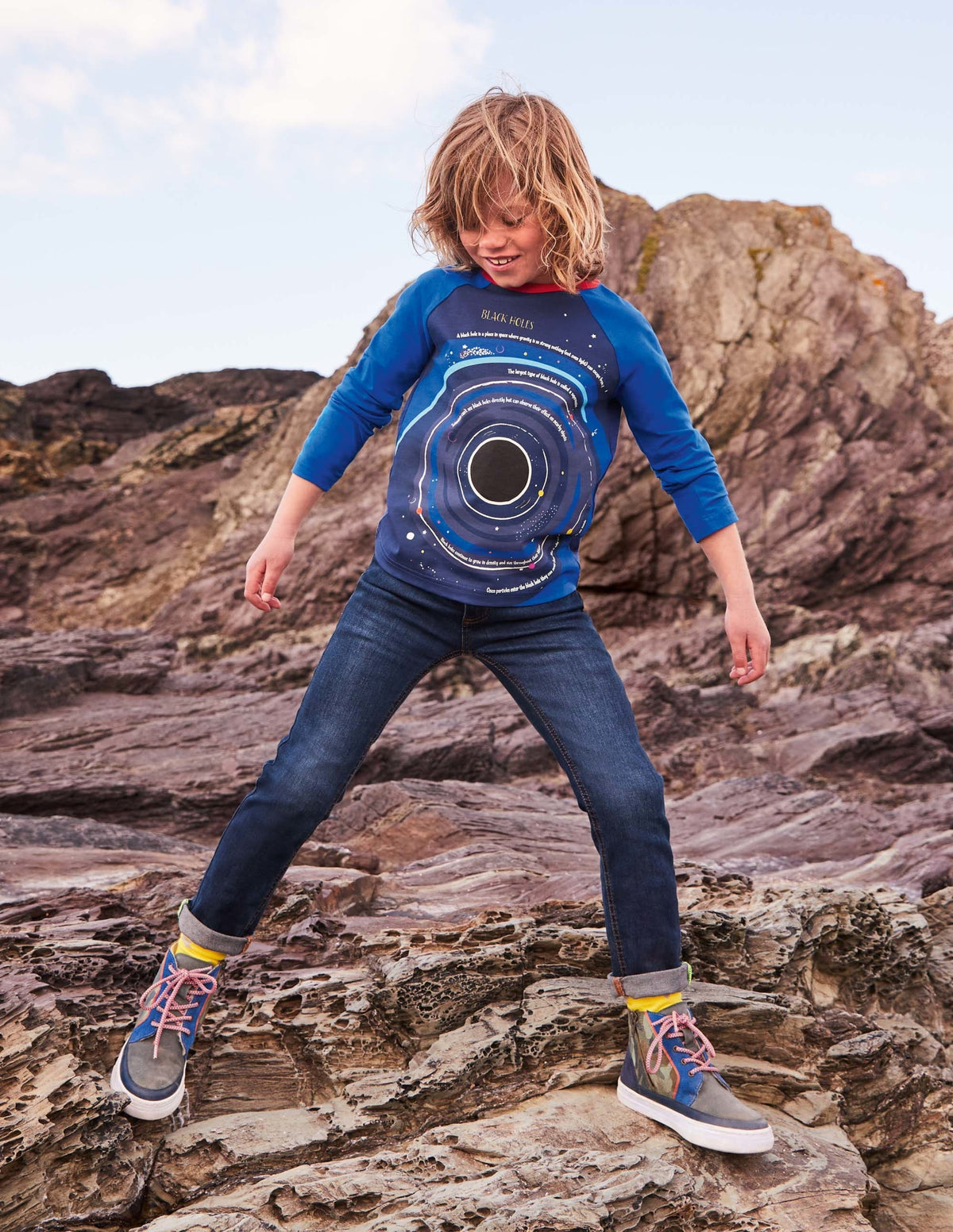 Glowing Space Raglan T-shirt-Starboard Blue/Navy Black Hole - Image 5