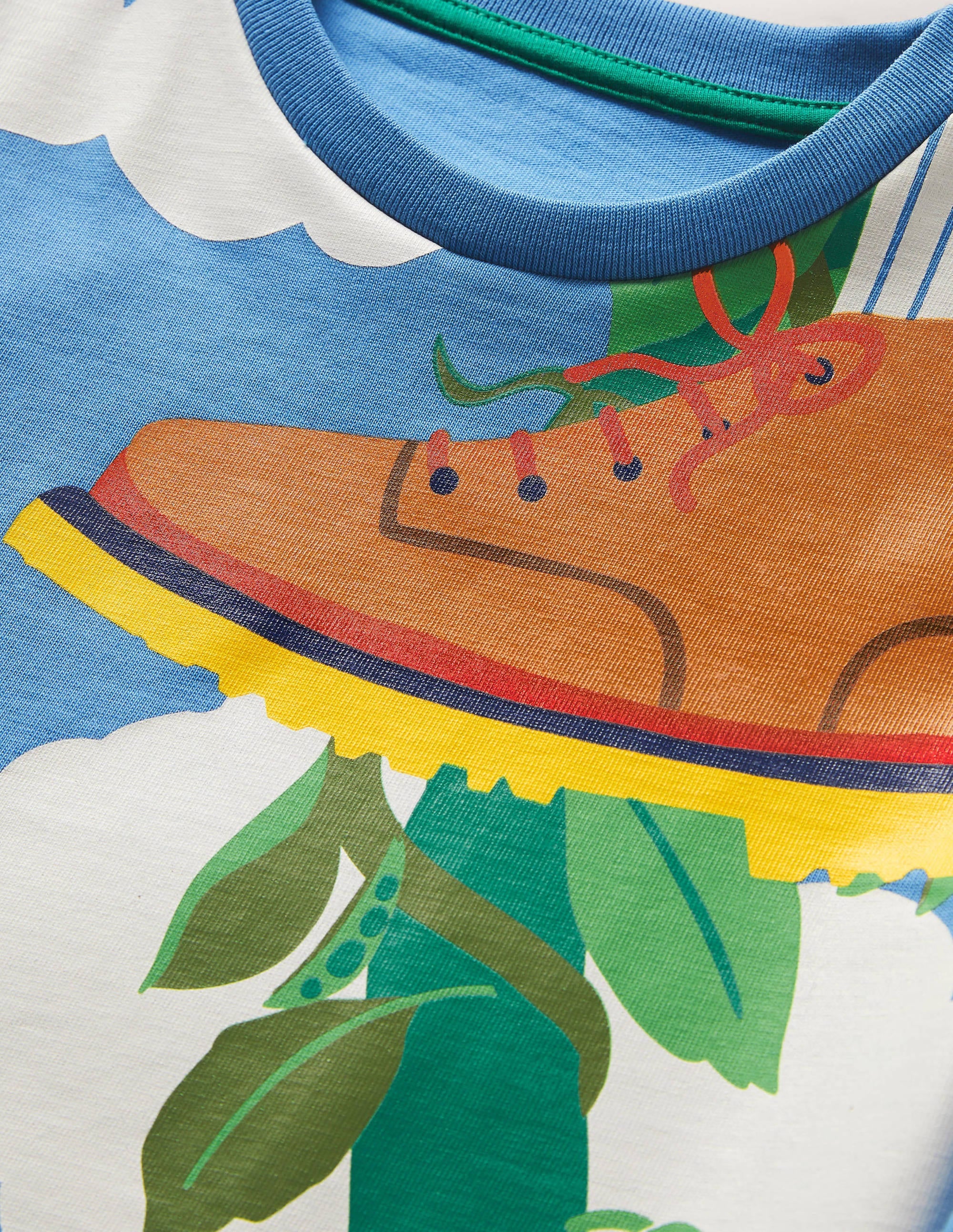 Graphic Fairytale T-shirt-Bluebell Beanstalk - Image 3
