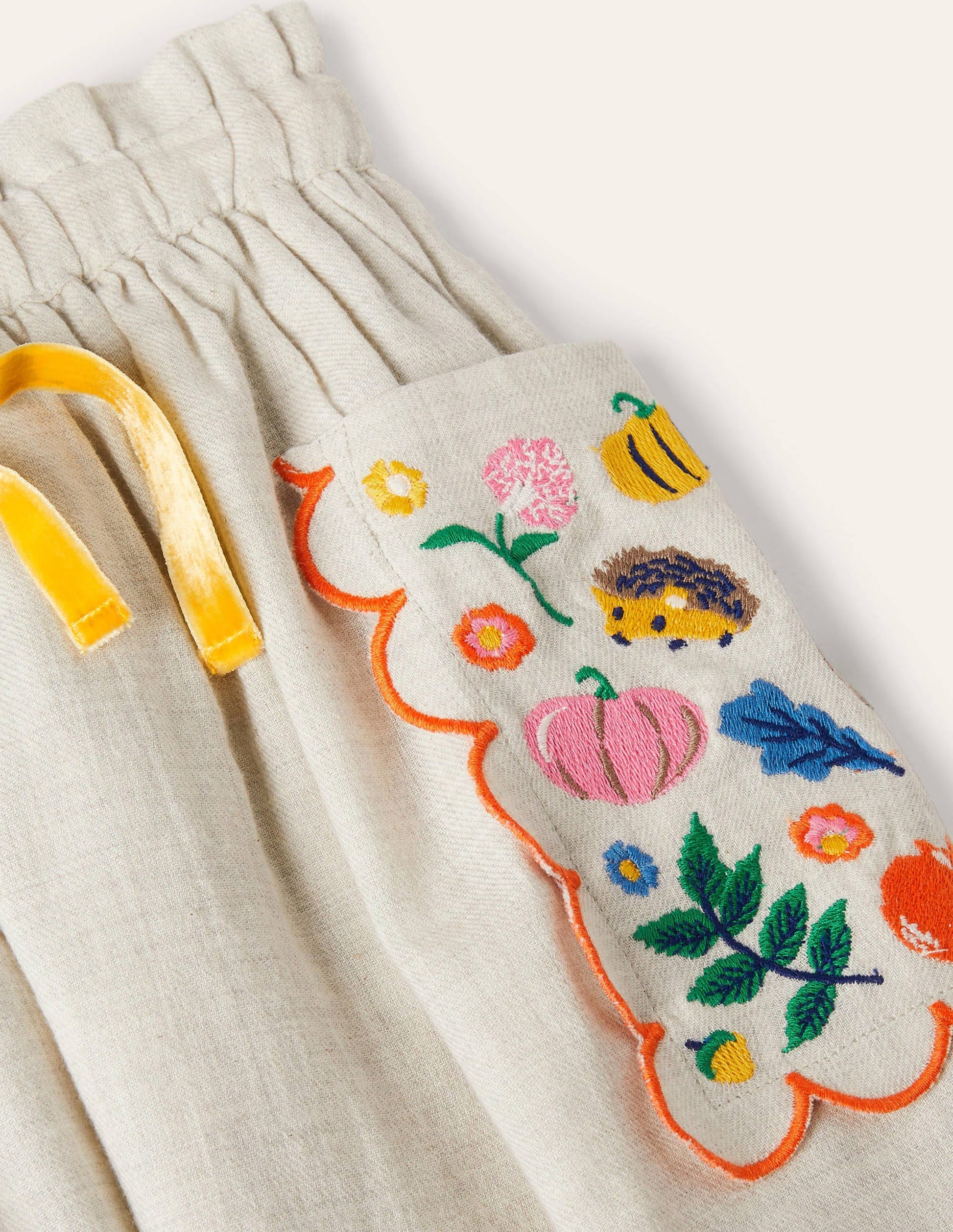 Embroidered Pocket Skirt-Oatmeal Embroidery-3