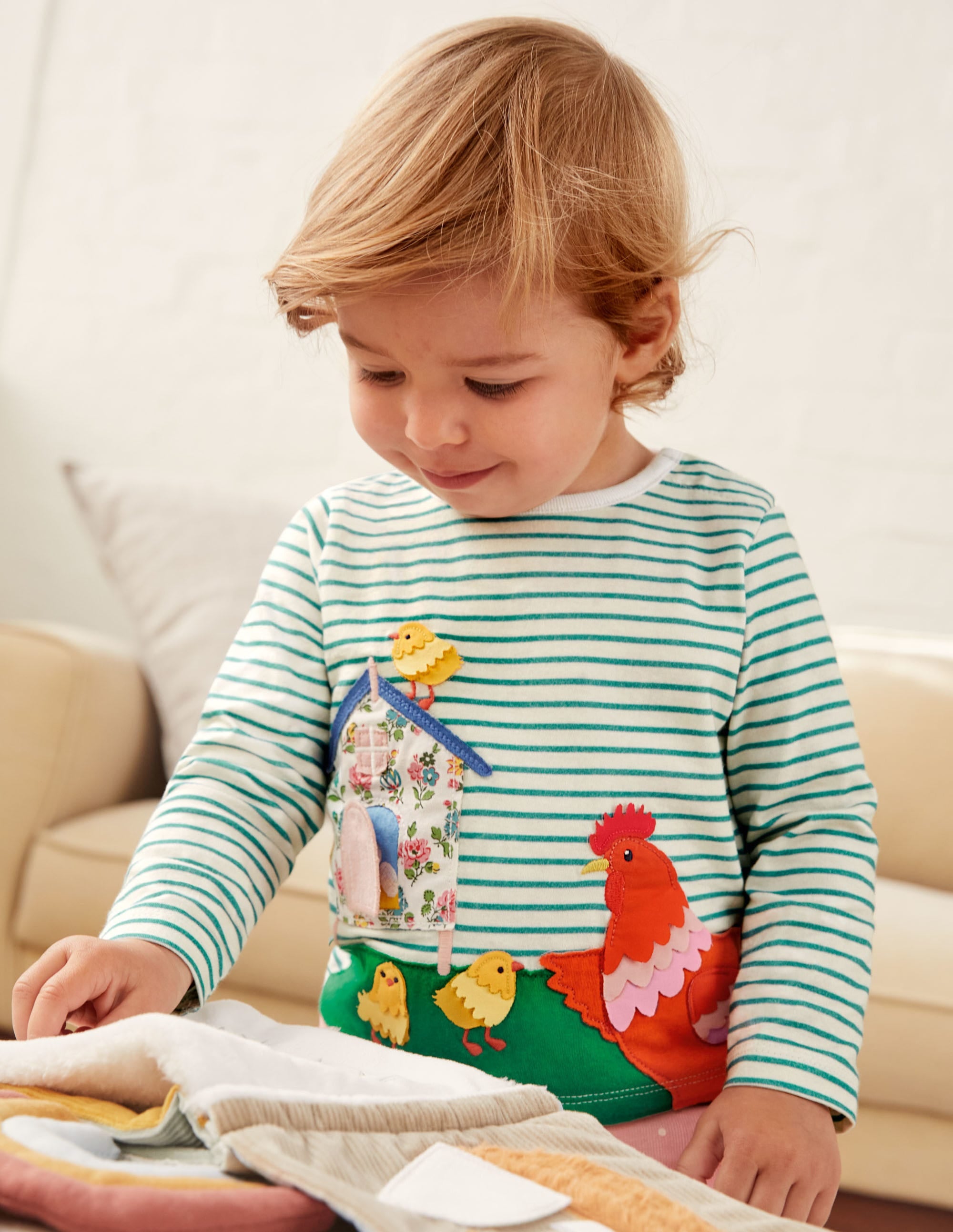 Stripy Lift-the-Flap T-shirt-Ivory/Brook Blue Chickens - Image 4