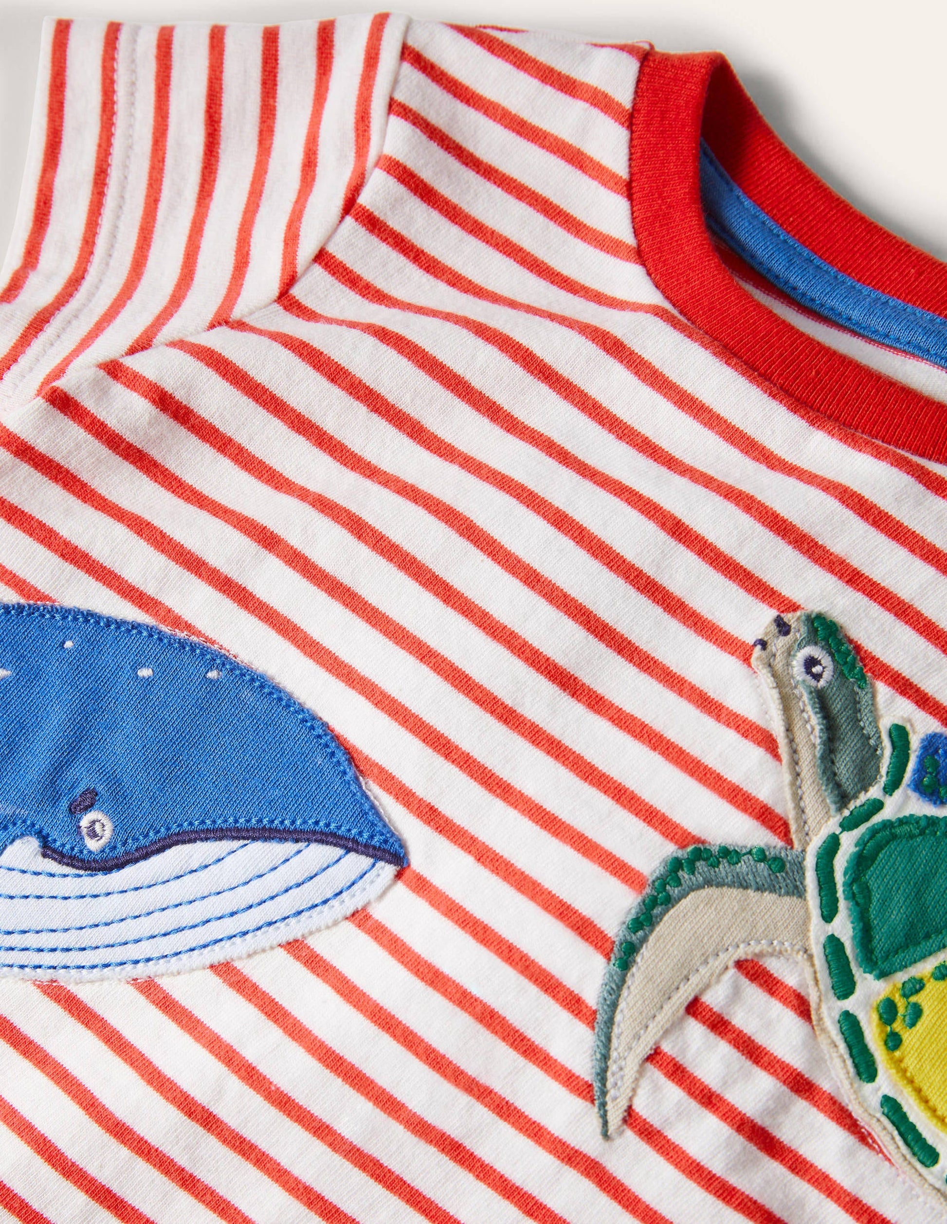 Peeking Animals Stripy T-shirt-Ivory/Red Under the Sea-3