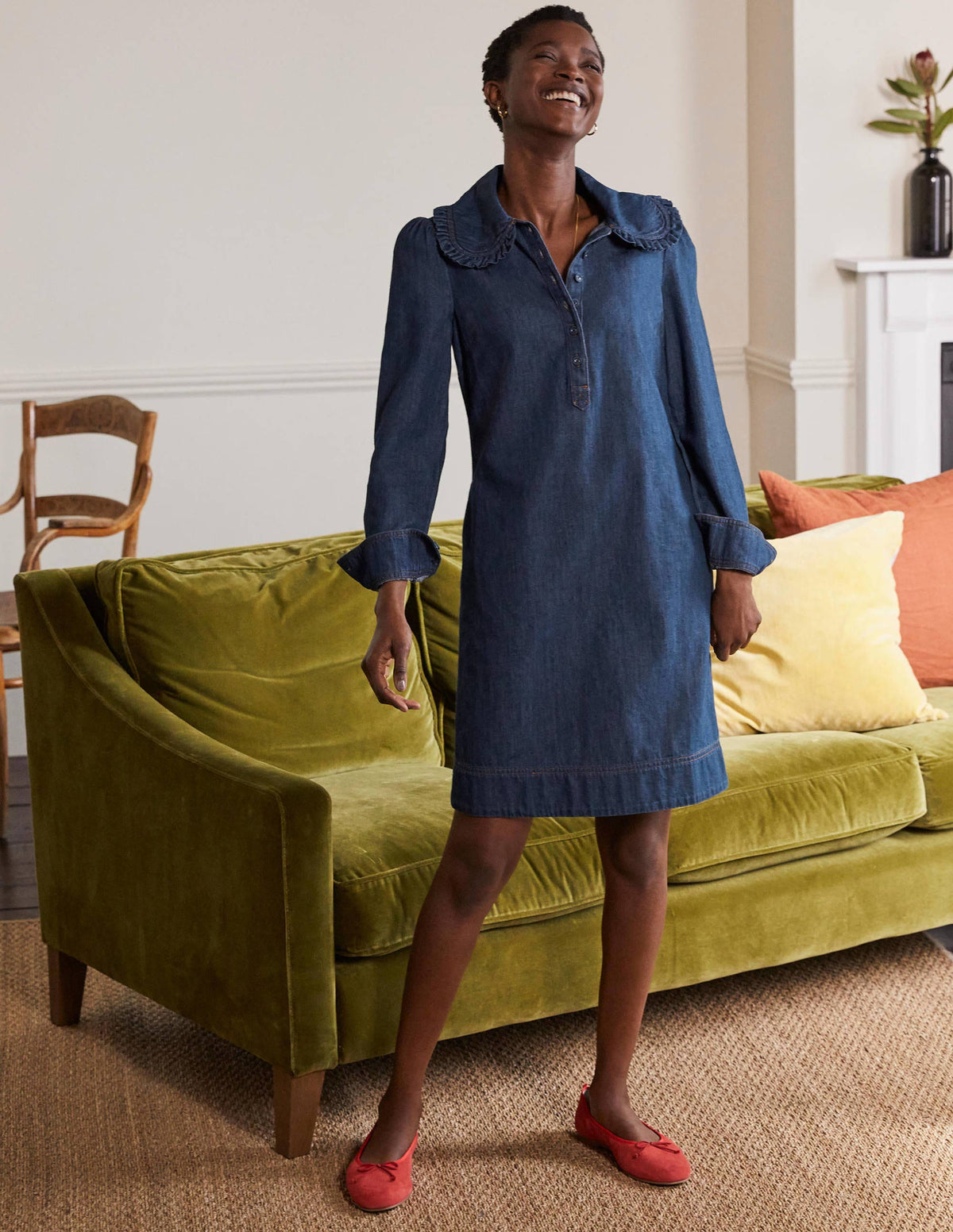 Statement Collar Denim Dress-Mid Vintage Denim - Image 4
