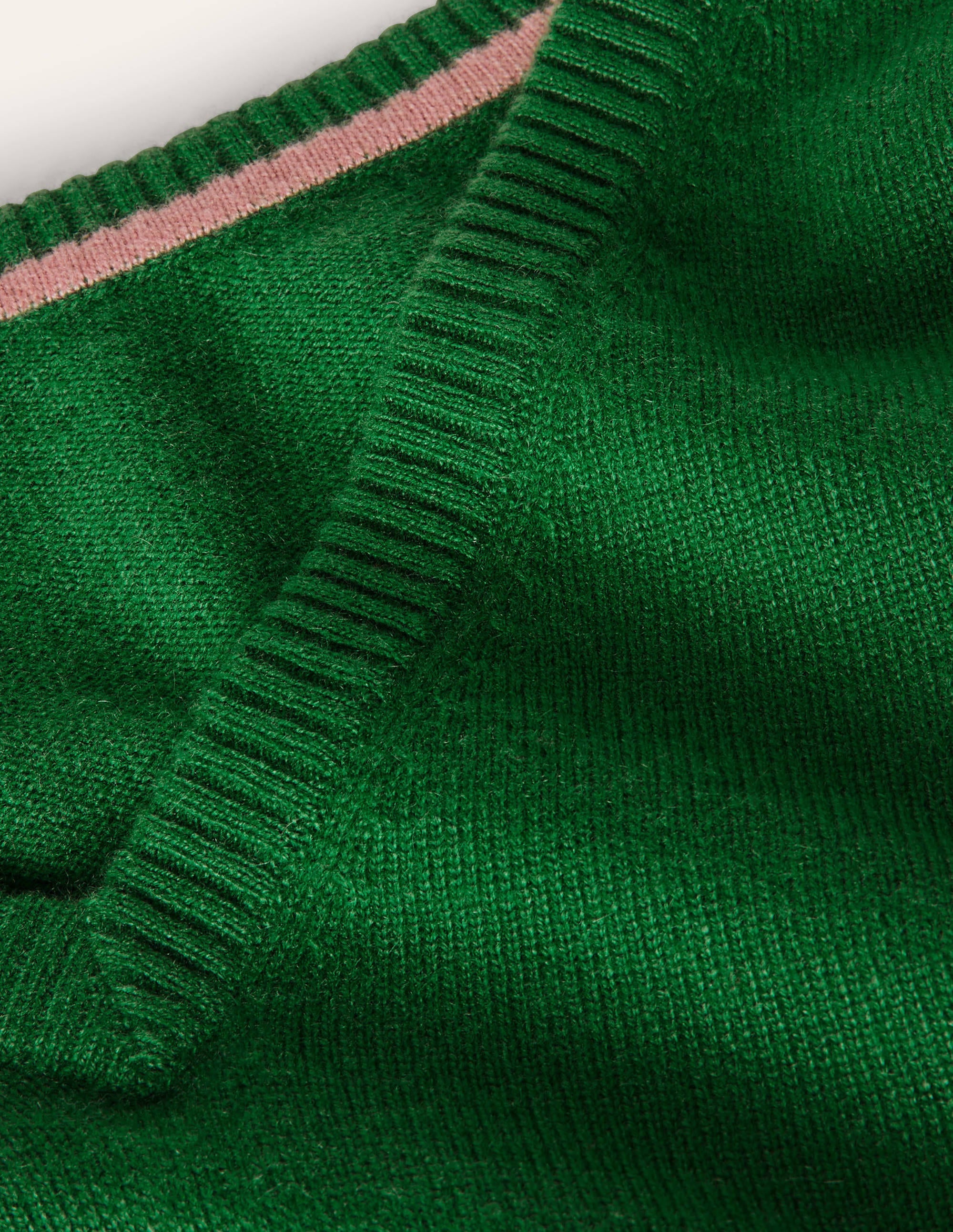 Cashmere V-neck Relax Jumper-Emerald Green - Image 6
