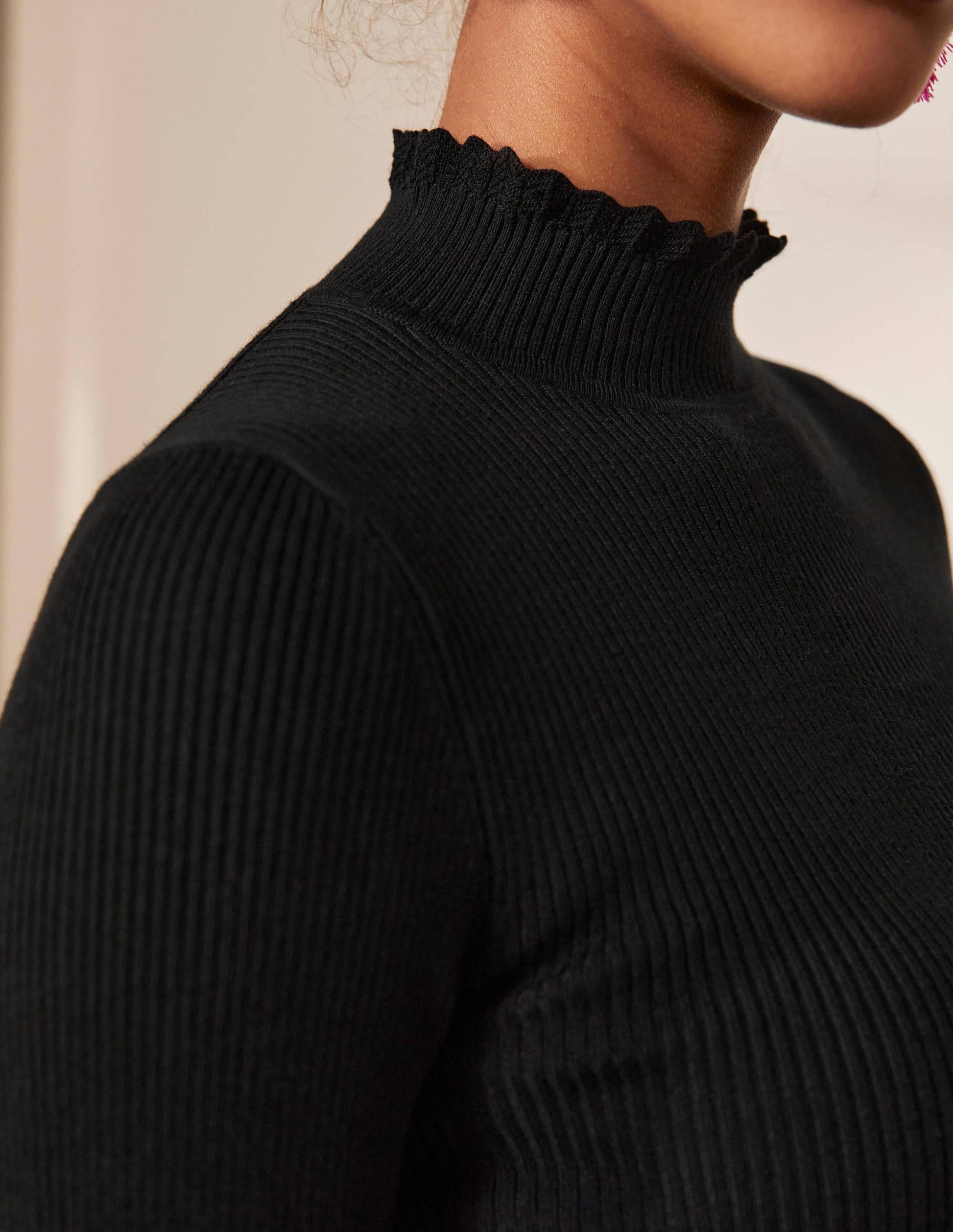 Scallop High Neck Sweater-Black-2