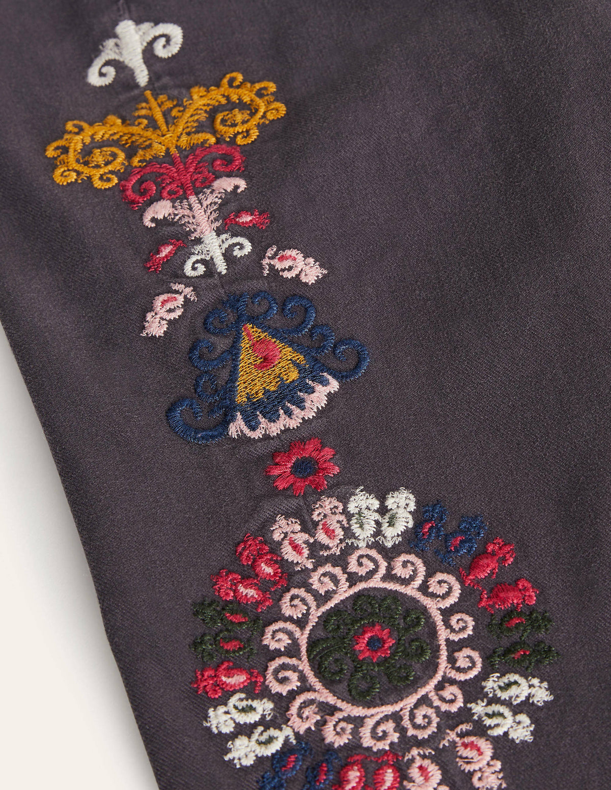 Girlfriend Jeans-Asphalt Embroidered-7