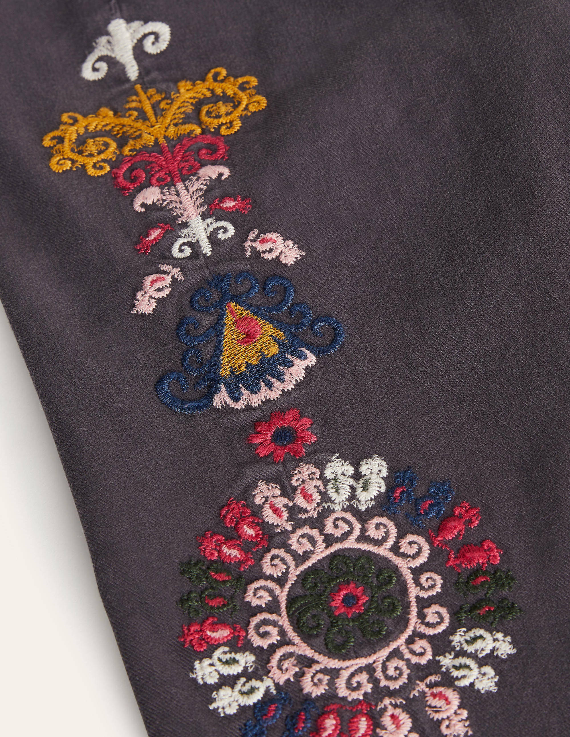 Girlfriend Jeans-Asphalt Embroidered - Image 7