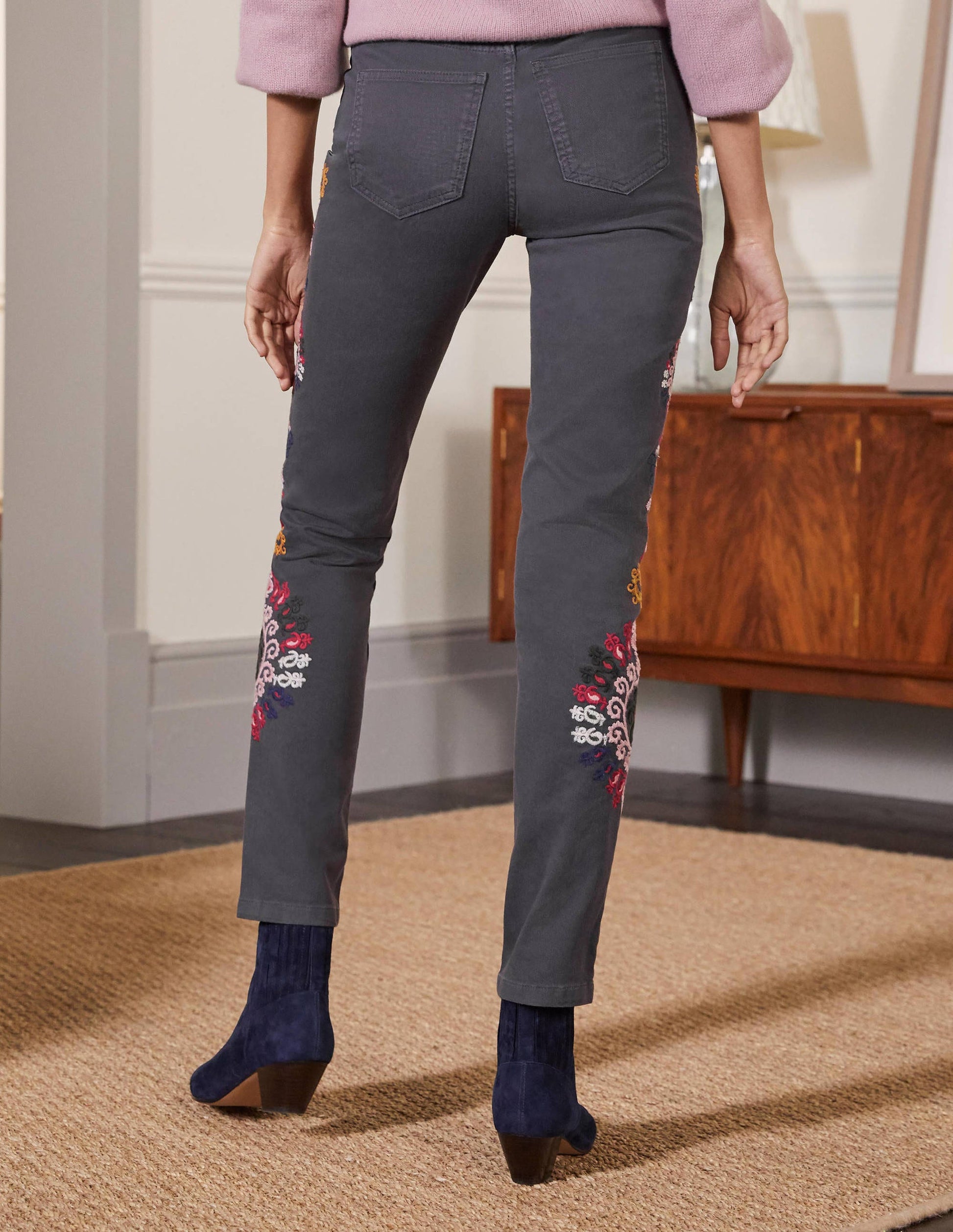 Girlfriend Jeans-Asphalt Embroidered-3