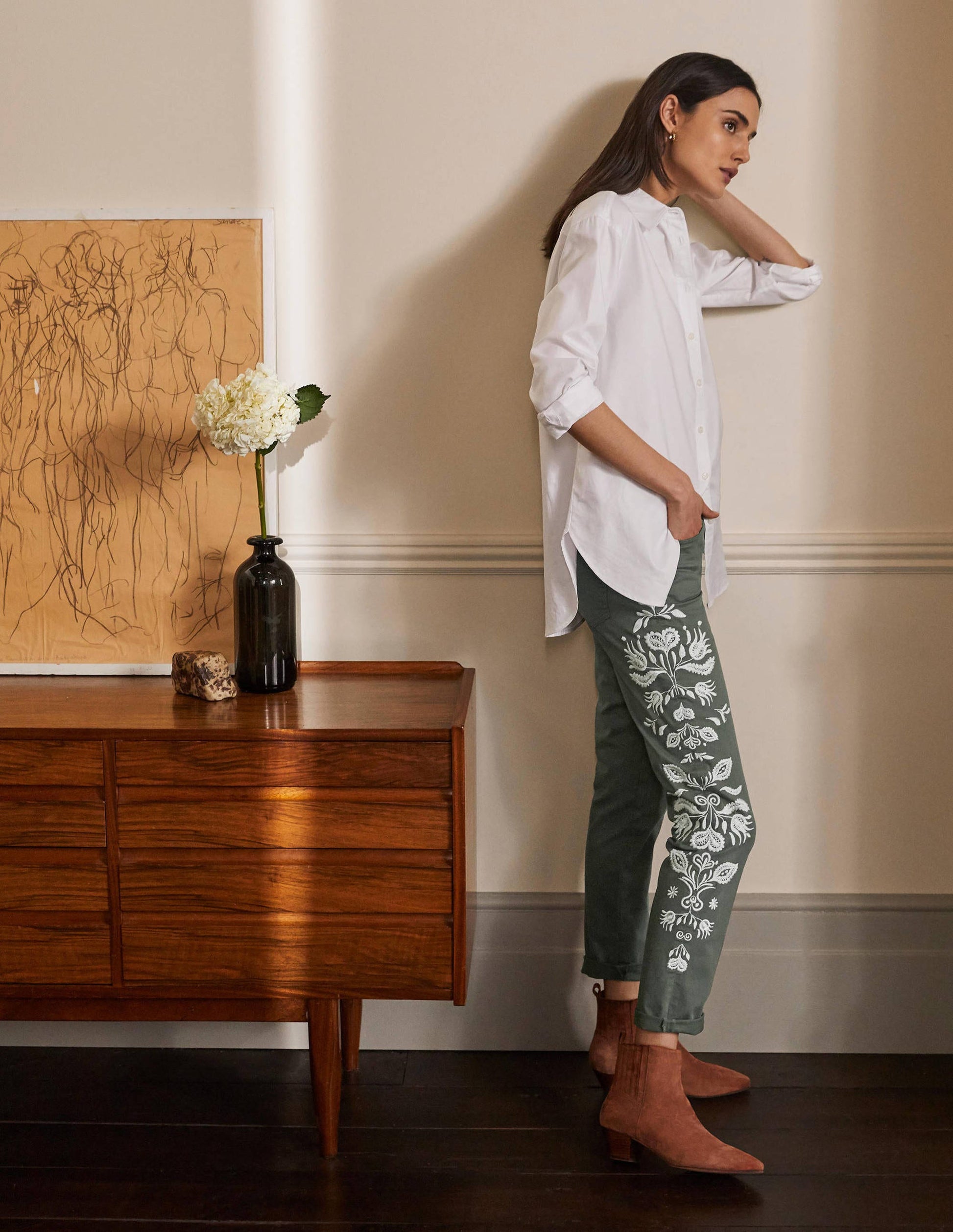 Girlfriend Jeans-Alder Embroidered-6