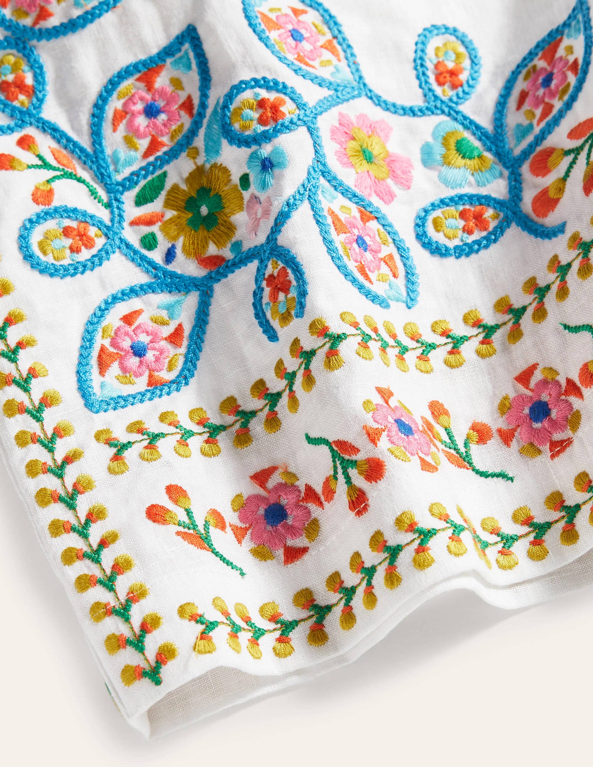 Georgina Linen Shorts-White, Embroidery - Image 6