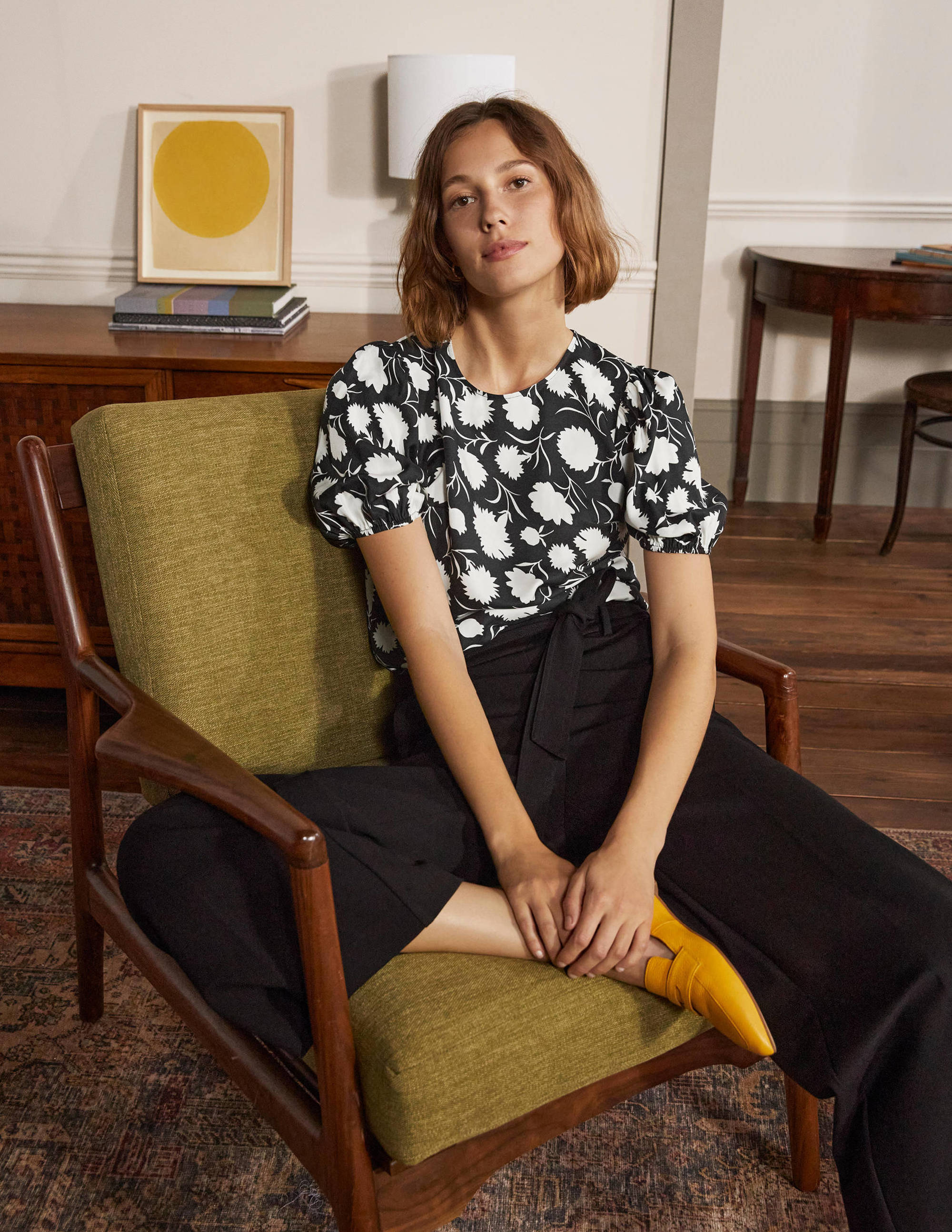 Adriana Puff Sleeve Top-Black, Leafy Bud - Image 4