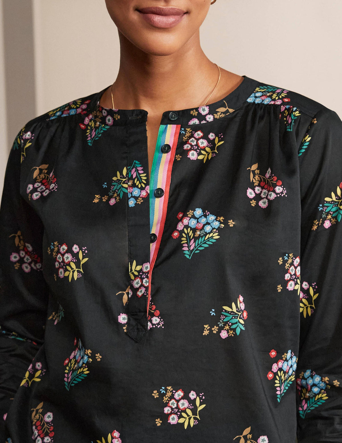Relaxed Popover Cotton Shirt-Black, Delicate Spring-1