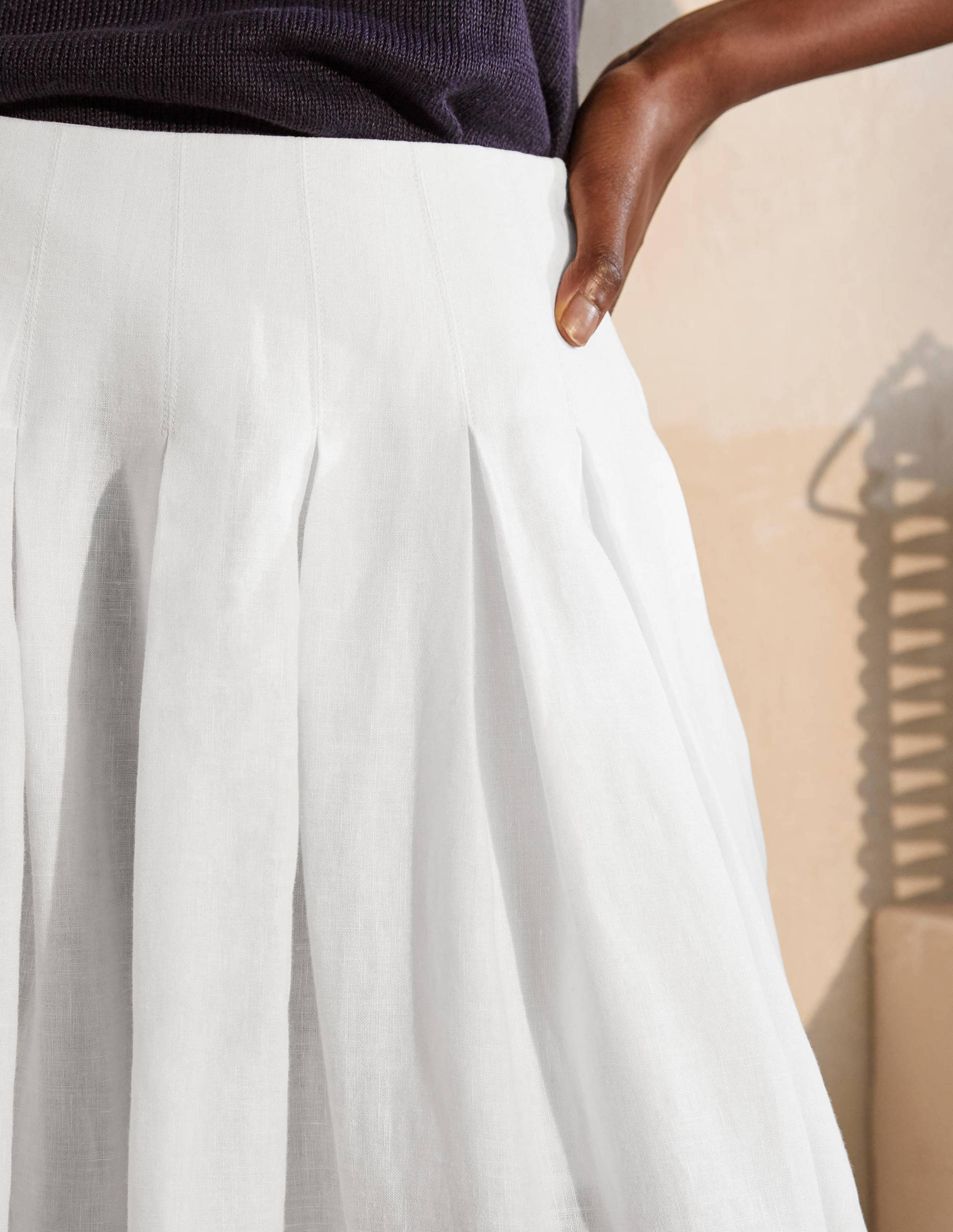 Lydia Linen Pleated Skirt-White - Image 3