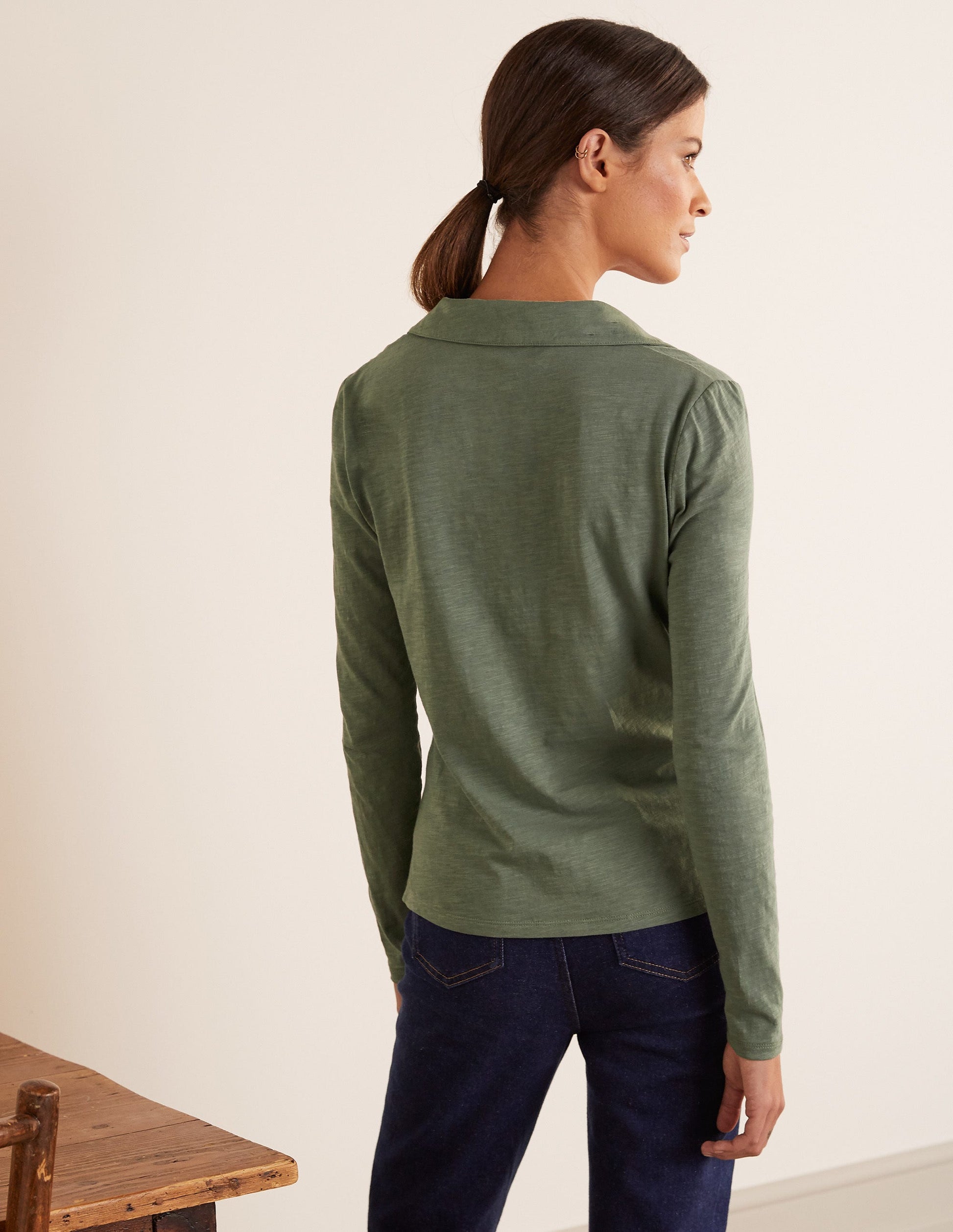 The Cotton Collar Notch Tee-Alder-3