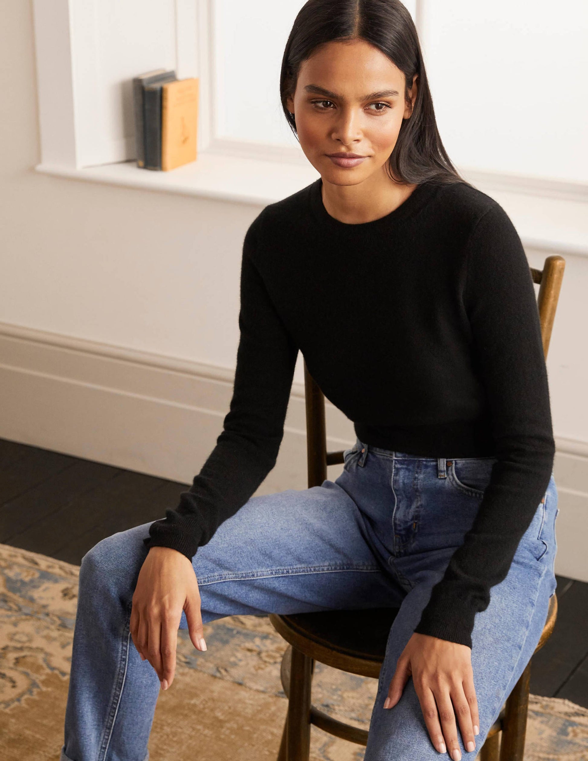 Cashmere Crew Neck Sweater-Black-1