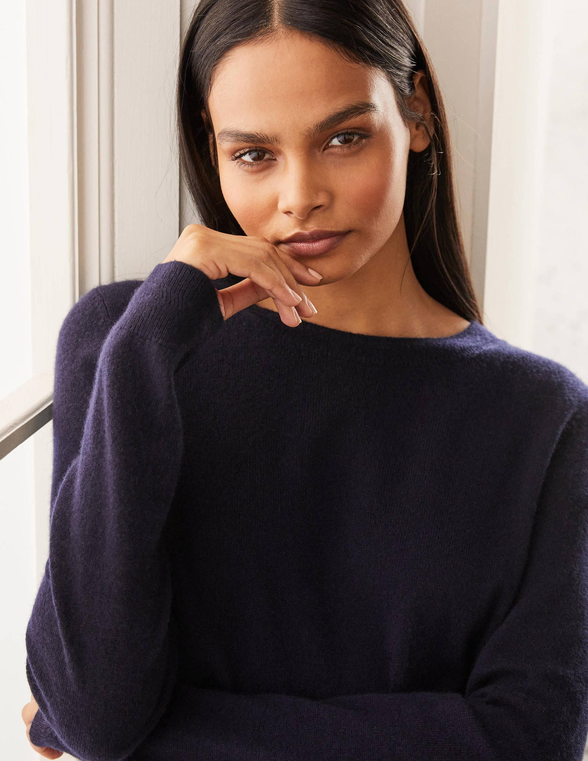 Cashmere Crew Neck Sweater-Navy - Image 4