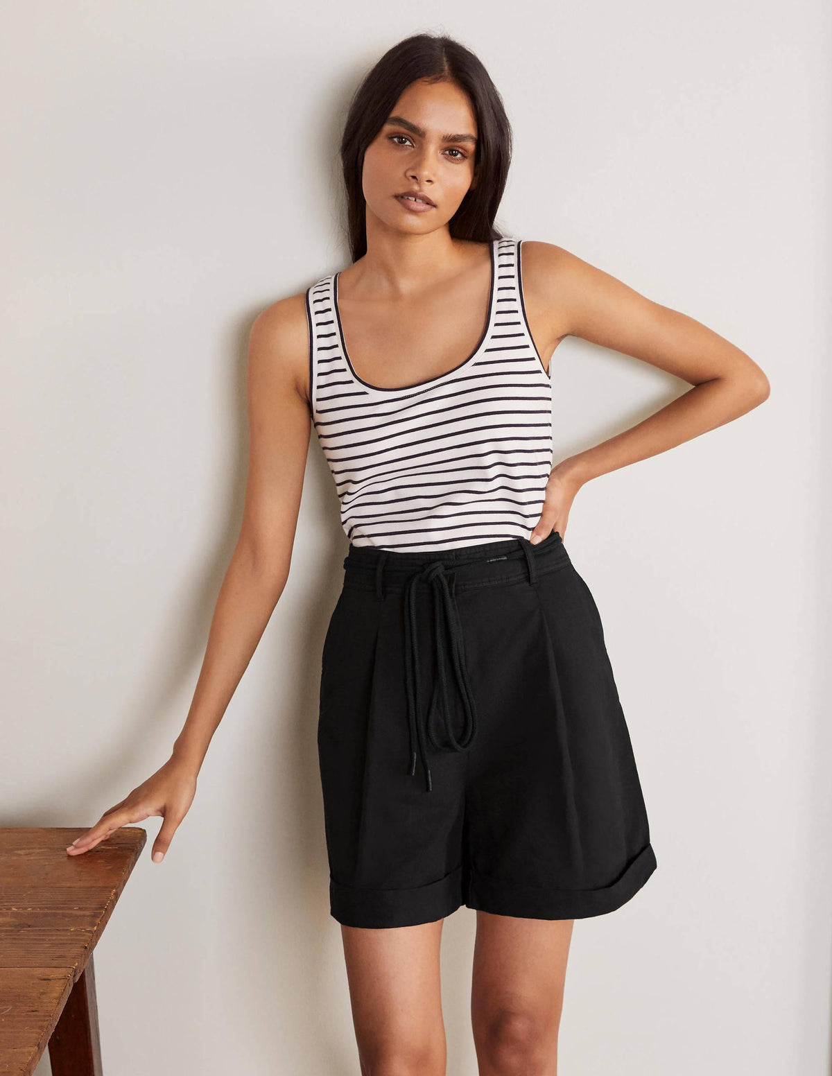 Portree Shorts-Black - Image 4