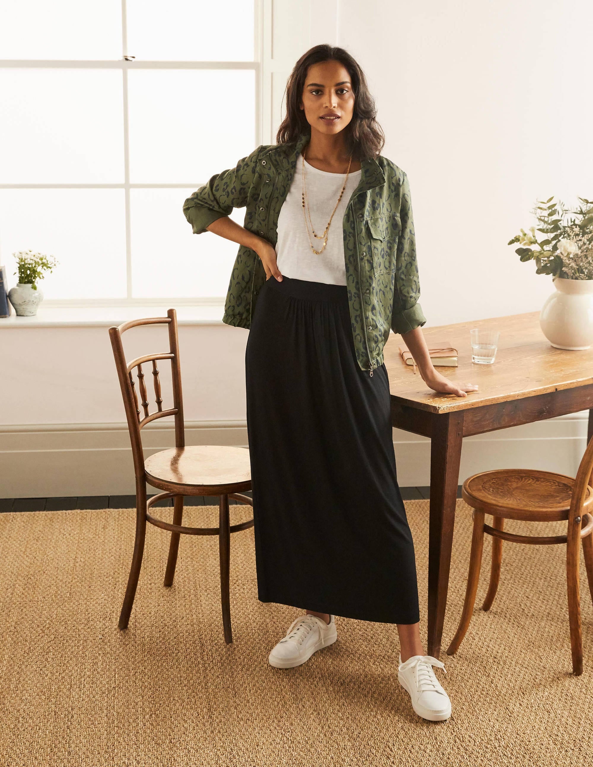 Ruched Waist Skirt-Black - Image 1