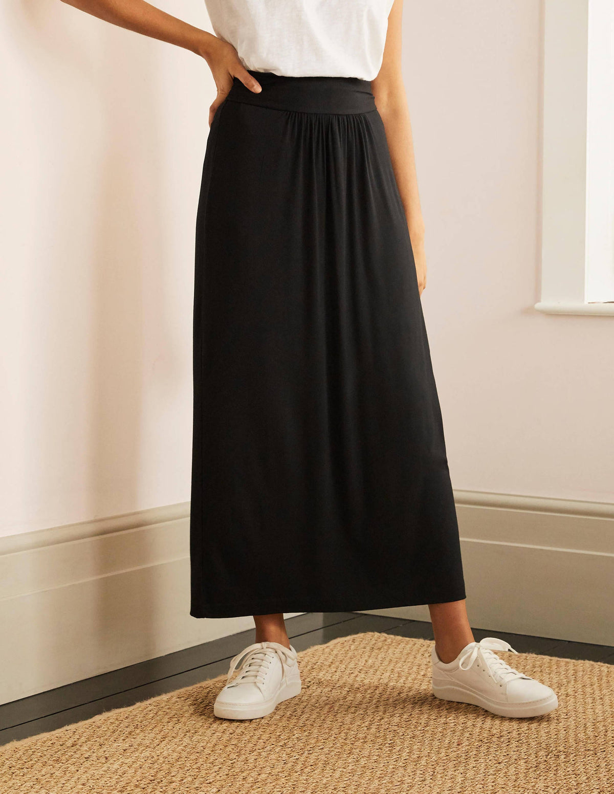 Ruched Waist Skirt-Black - Image 2