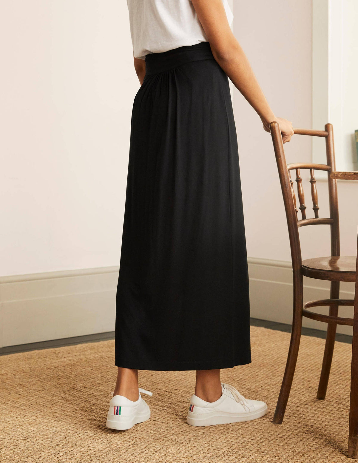 Ruched Waist Skirt-Black - Image 3