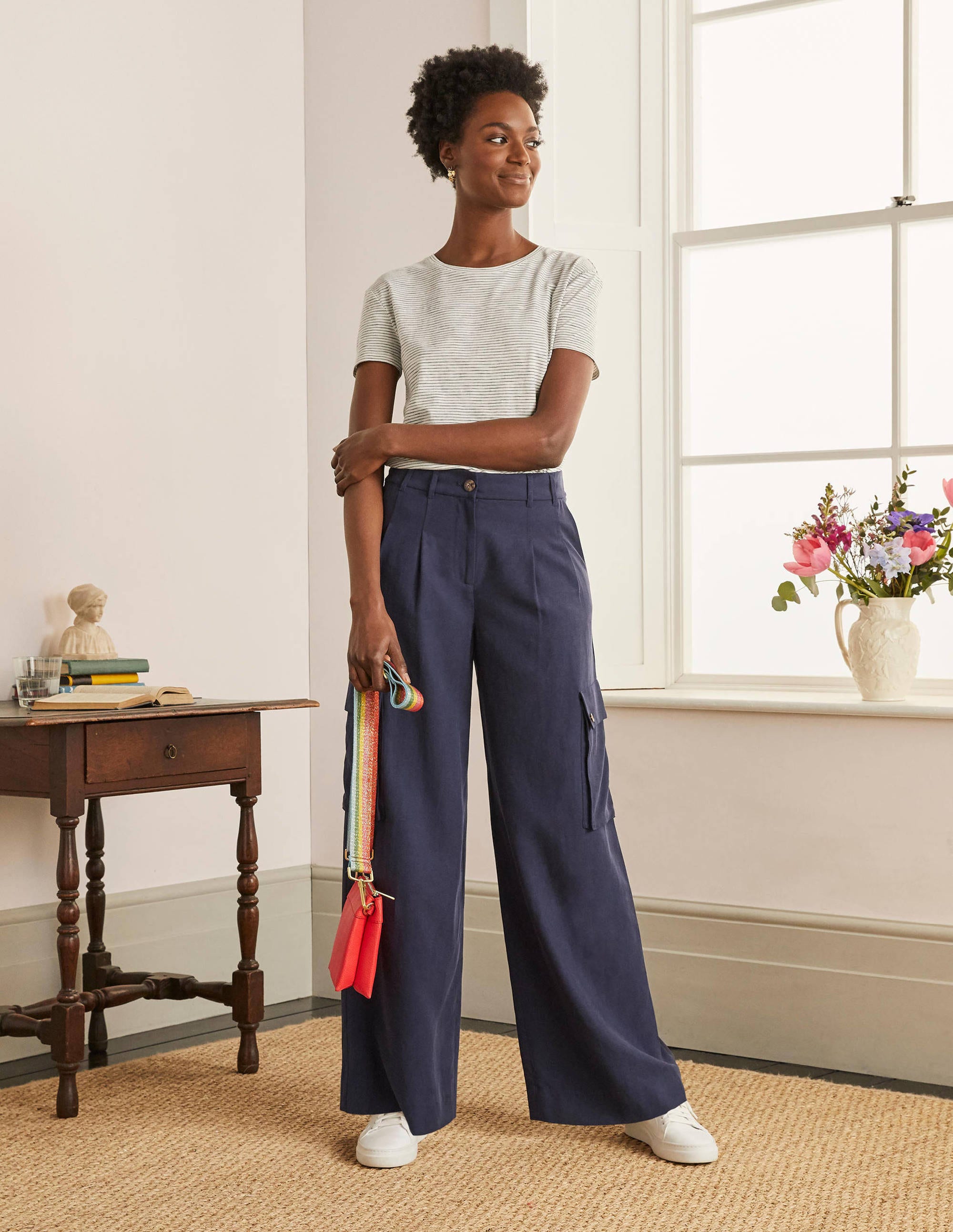 Ailesbury Cargo Pants-Navy - Image 4