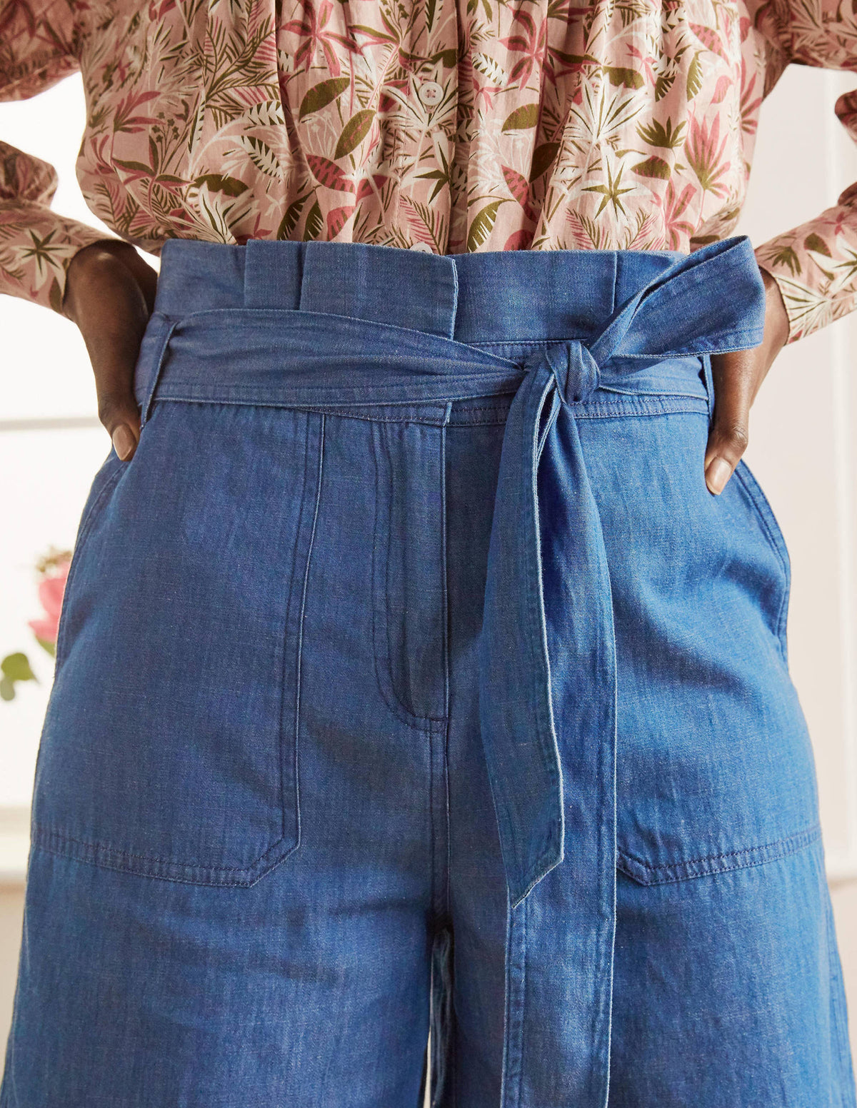 Elgin Paperbag Shorts-Chambray - Image 3