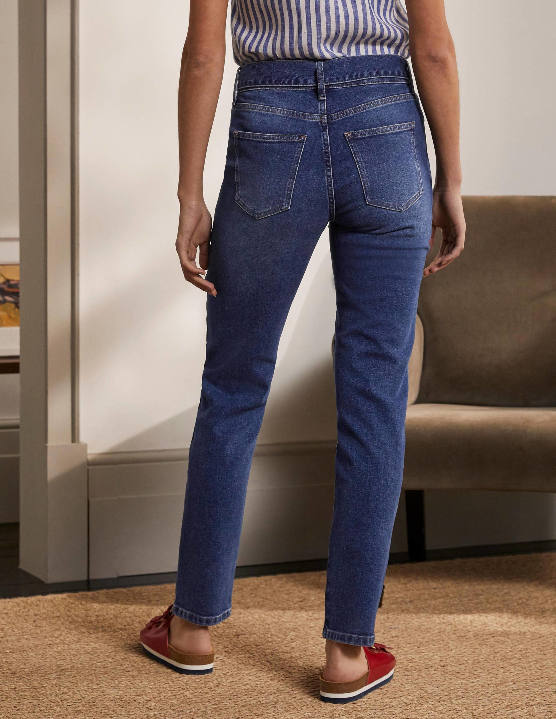 Patch Pocket Girlfriend Jeans-Mid Vintage-3
