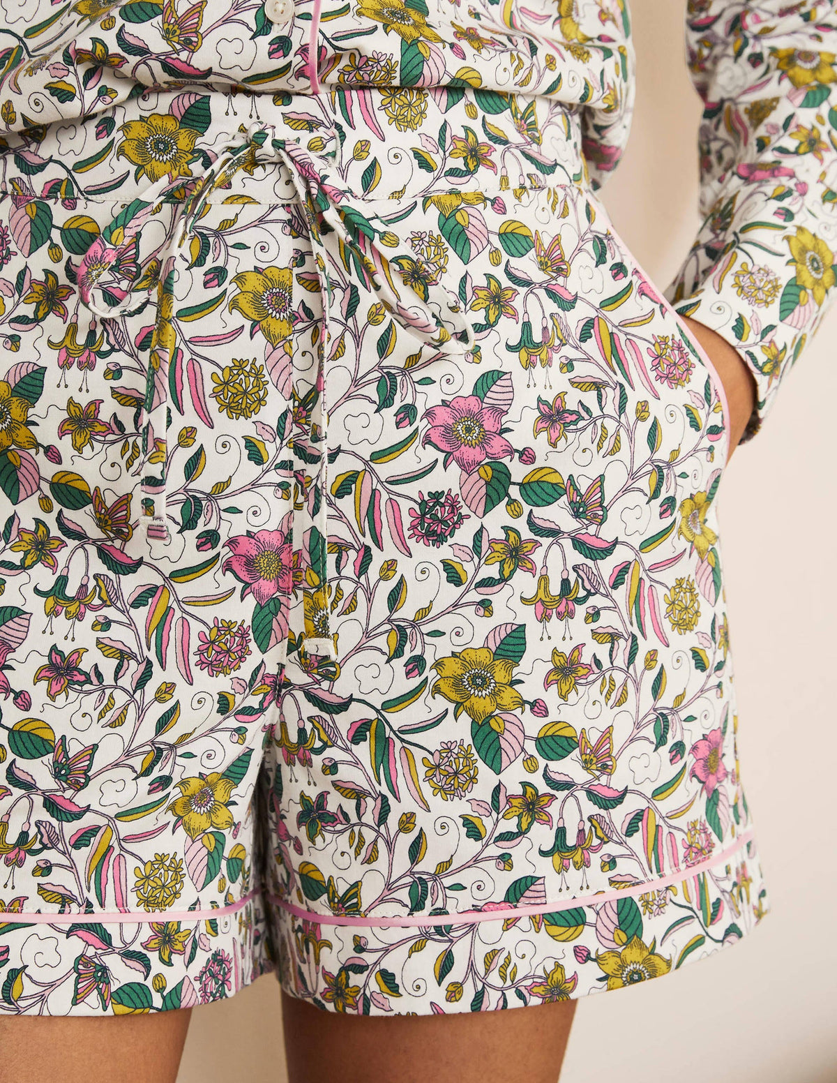 Cotton Pajama Shorts-Ivory, Beautiful Garden-3