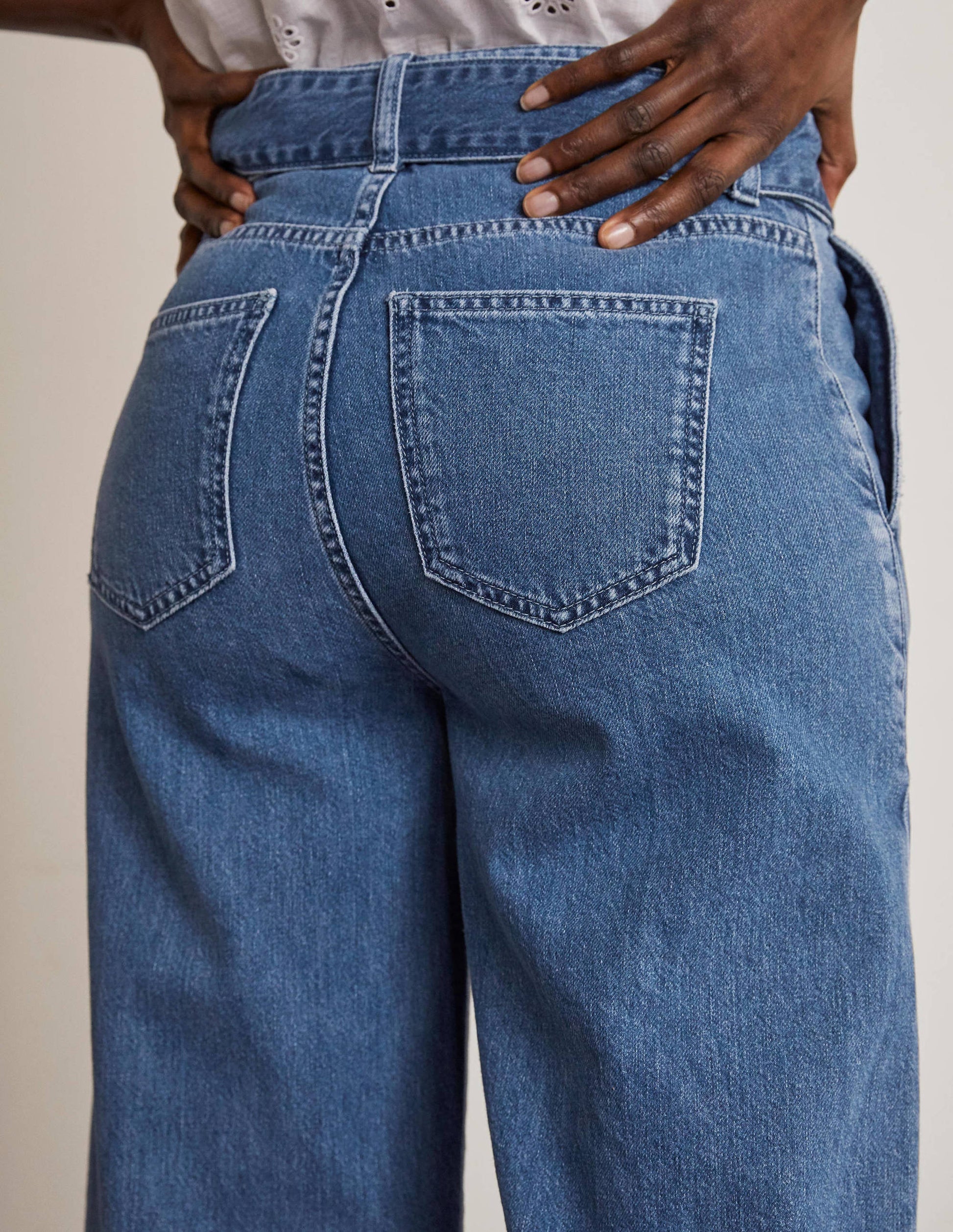 Belted Wide Leg Jeans-Light Vintage-4