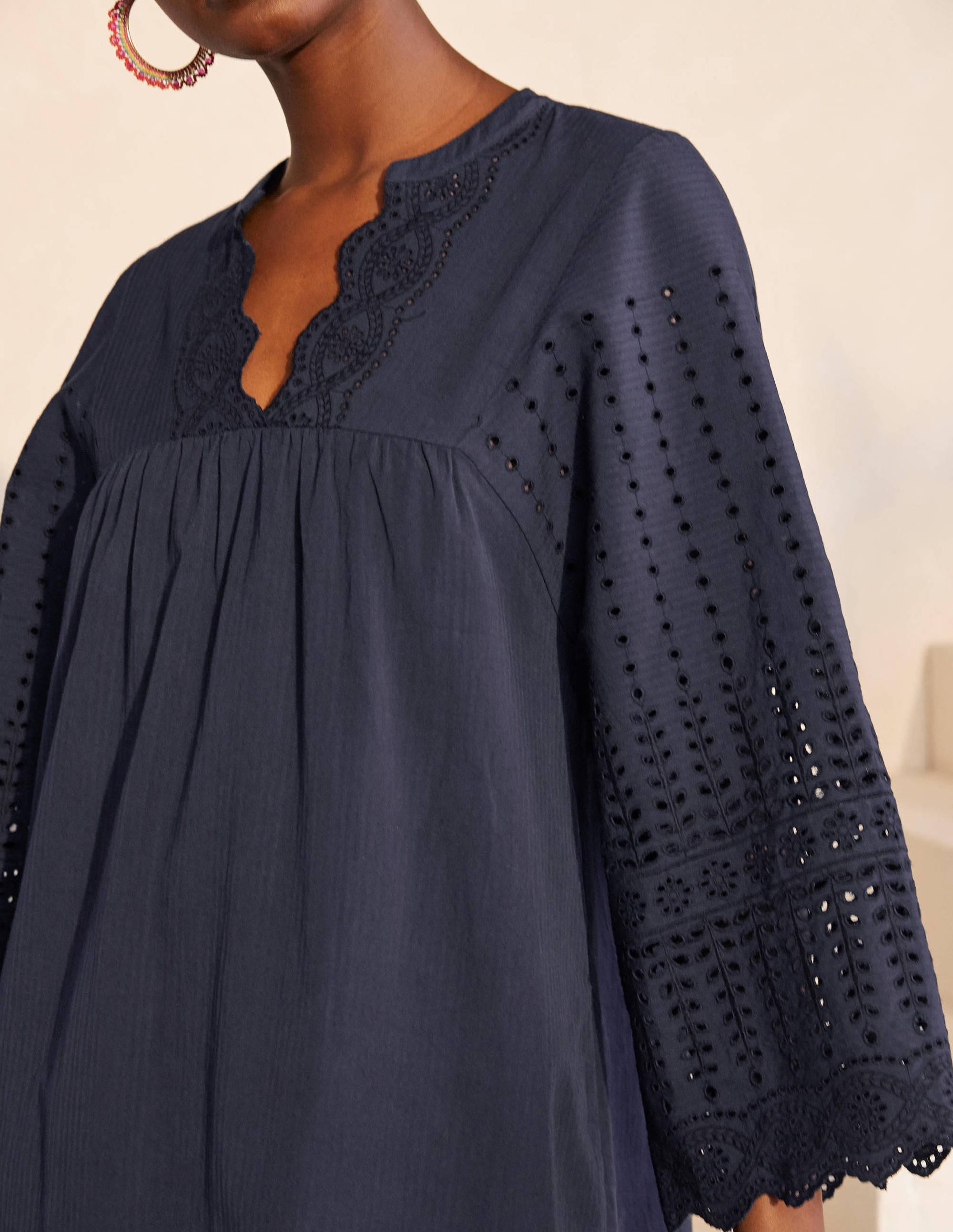 Erin Cotton Broderie Dress-Navy - Image 3