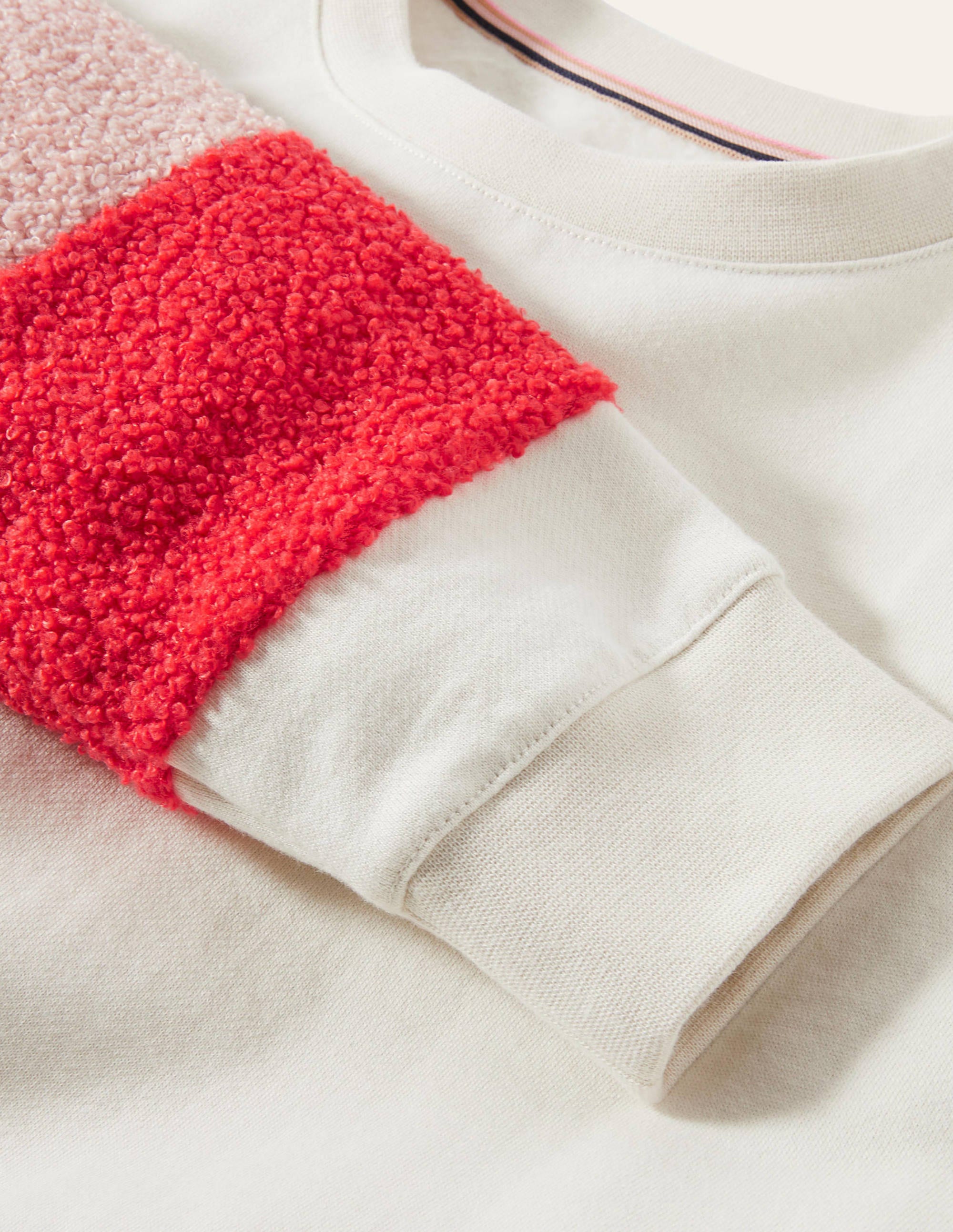 Interest Sweatshirt-Ivory Teddy Colourblock - Image 4