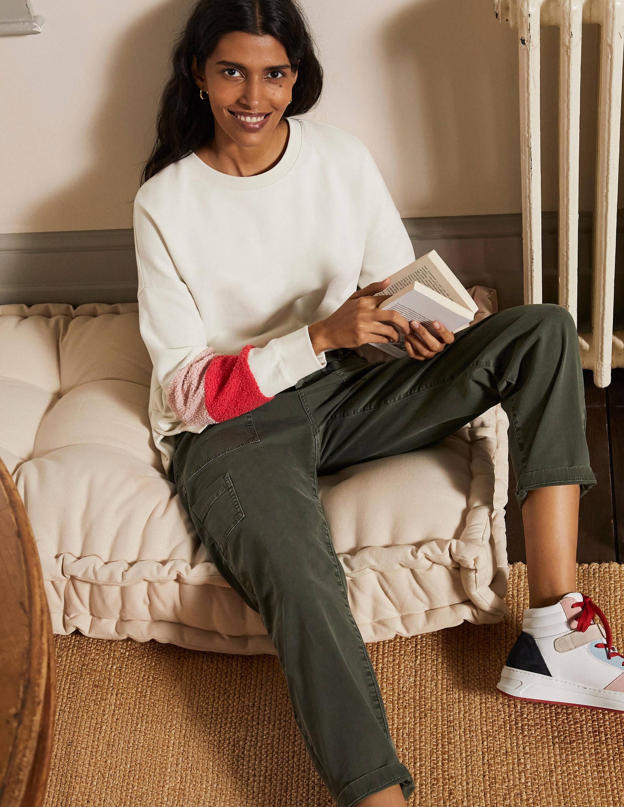 Interest Sweatshirt-Ivory Teddy Colourblock - Image 3
