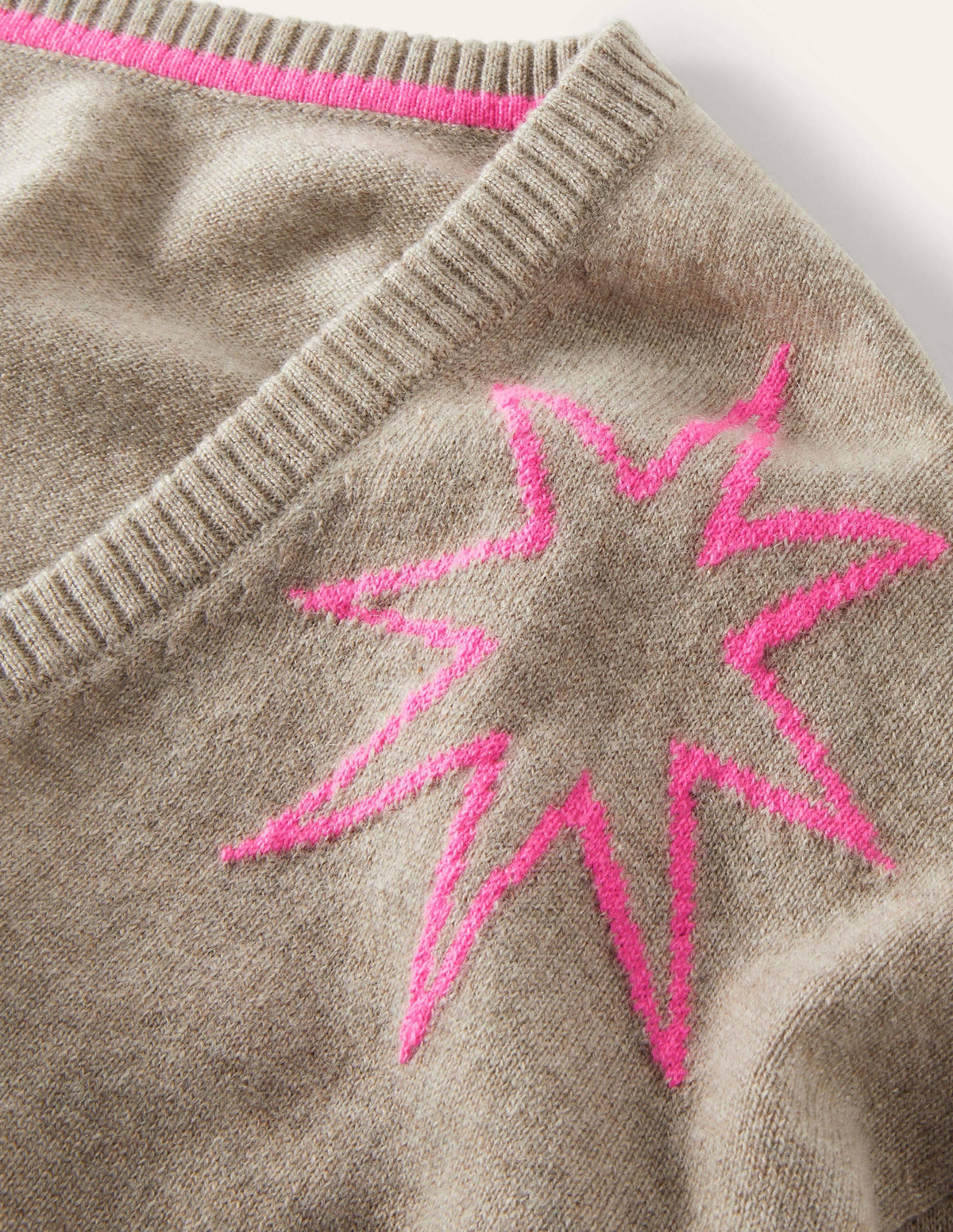 Cashmere V-neck Relax Jumper-Mink Melange, Neon Starburst - Image 6
