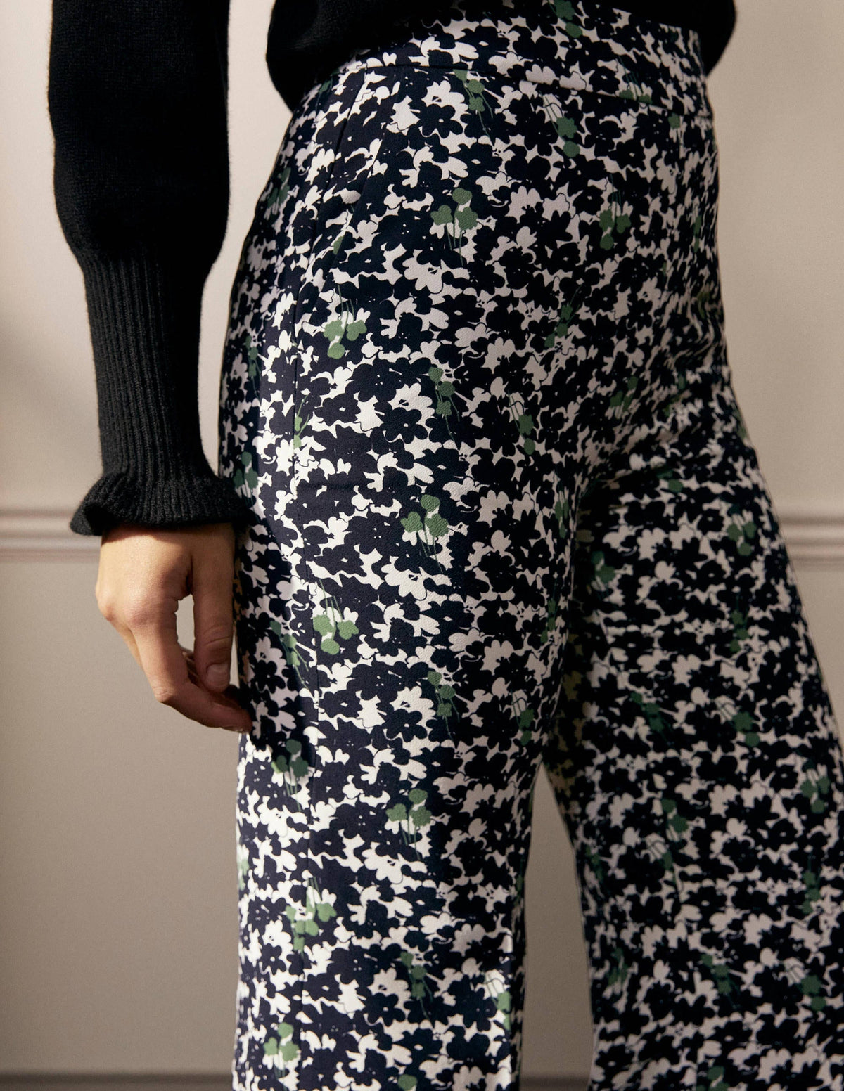 Relaxed Bootcut Pants-Black, Camo Floral - Image 4