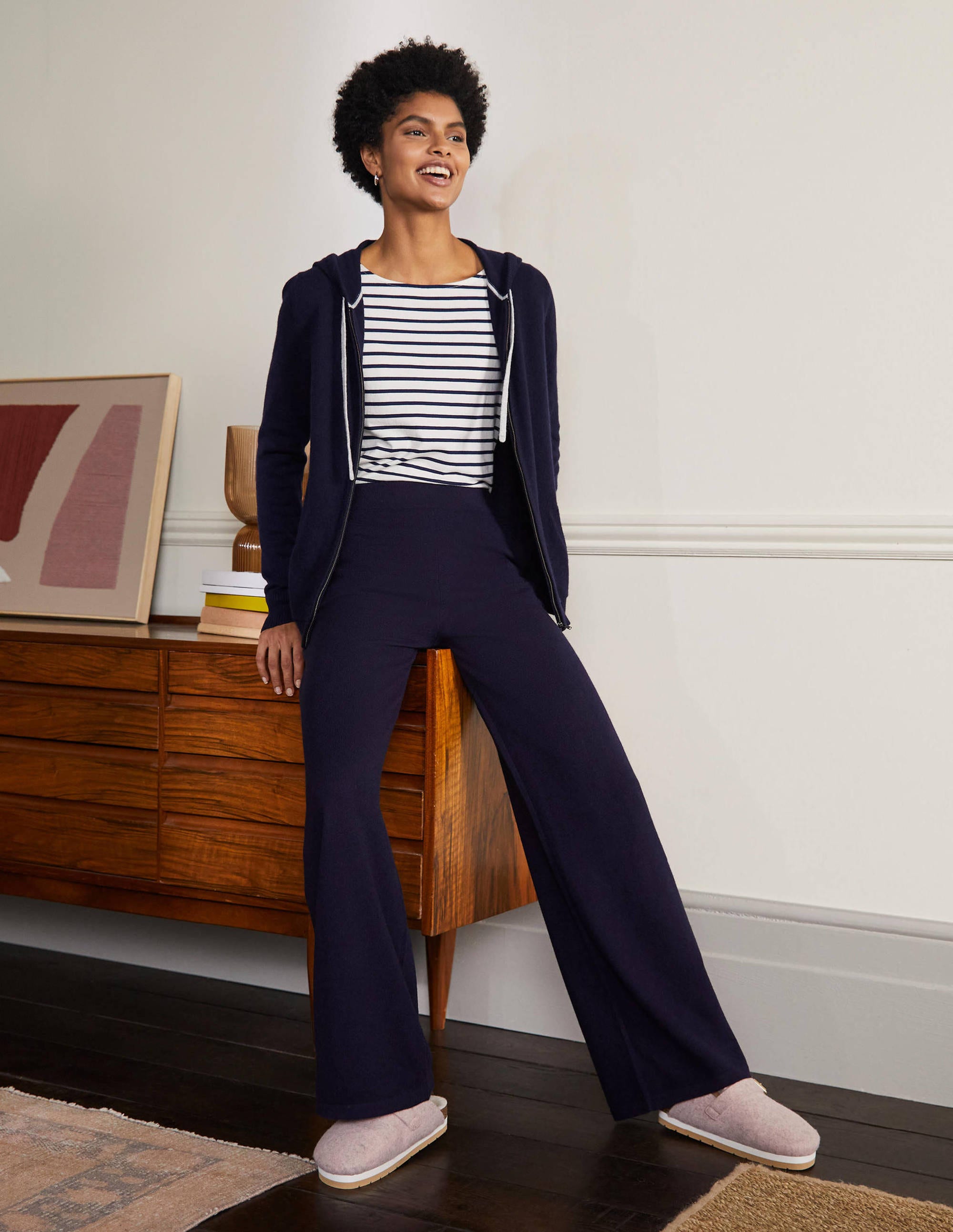 Cashmere Knit Lounge Joggers-Navy - Image 5