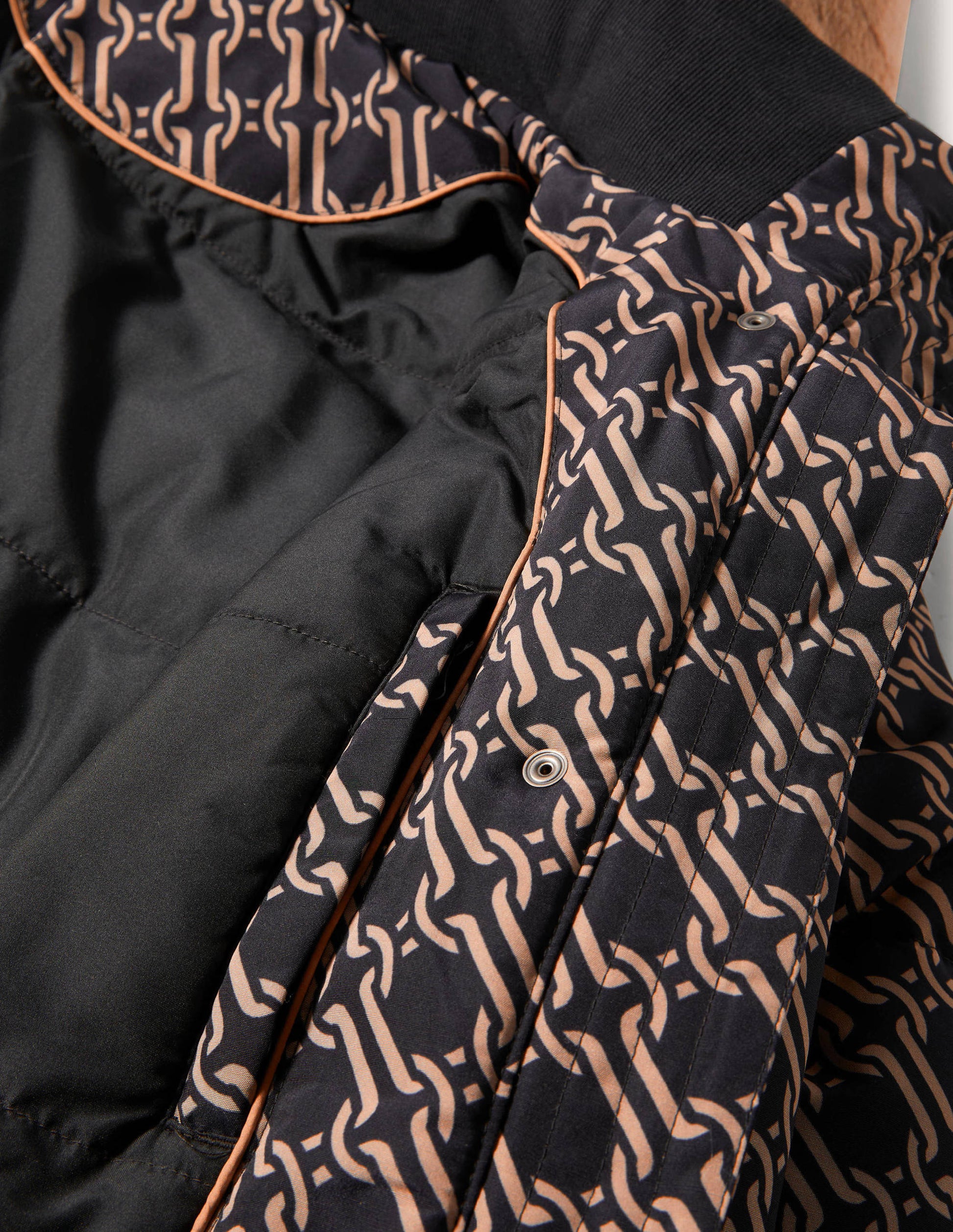 Skye Puffer Coat-Black, Chain Geo Large-7