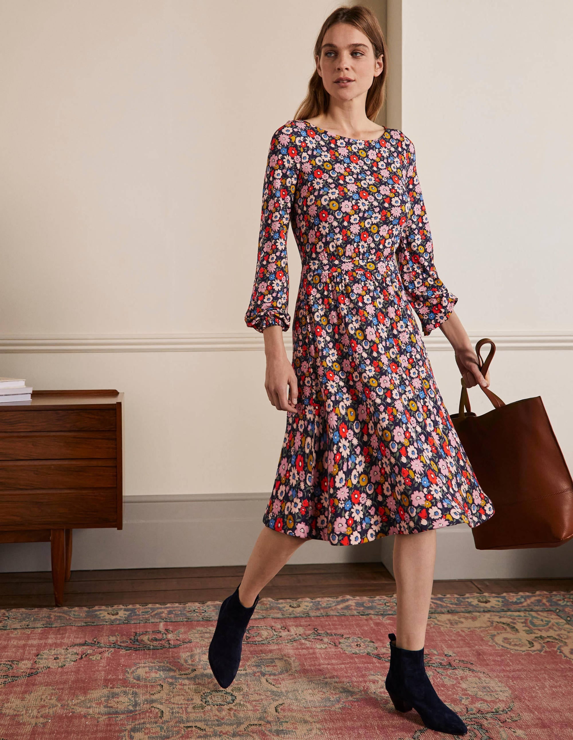 Evelyn Jersey Midi Dress-French Navy, Elegant Bloom - Image 4