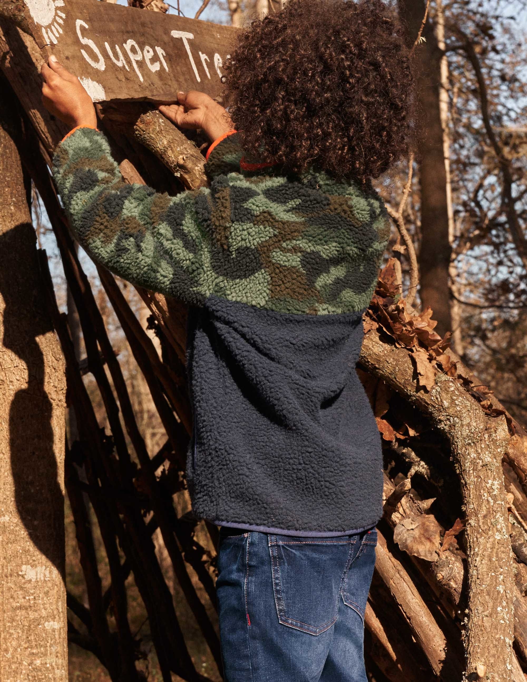 Borg Chuck-on Jacket-Colourblock Camo - Image 6