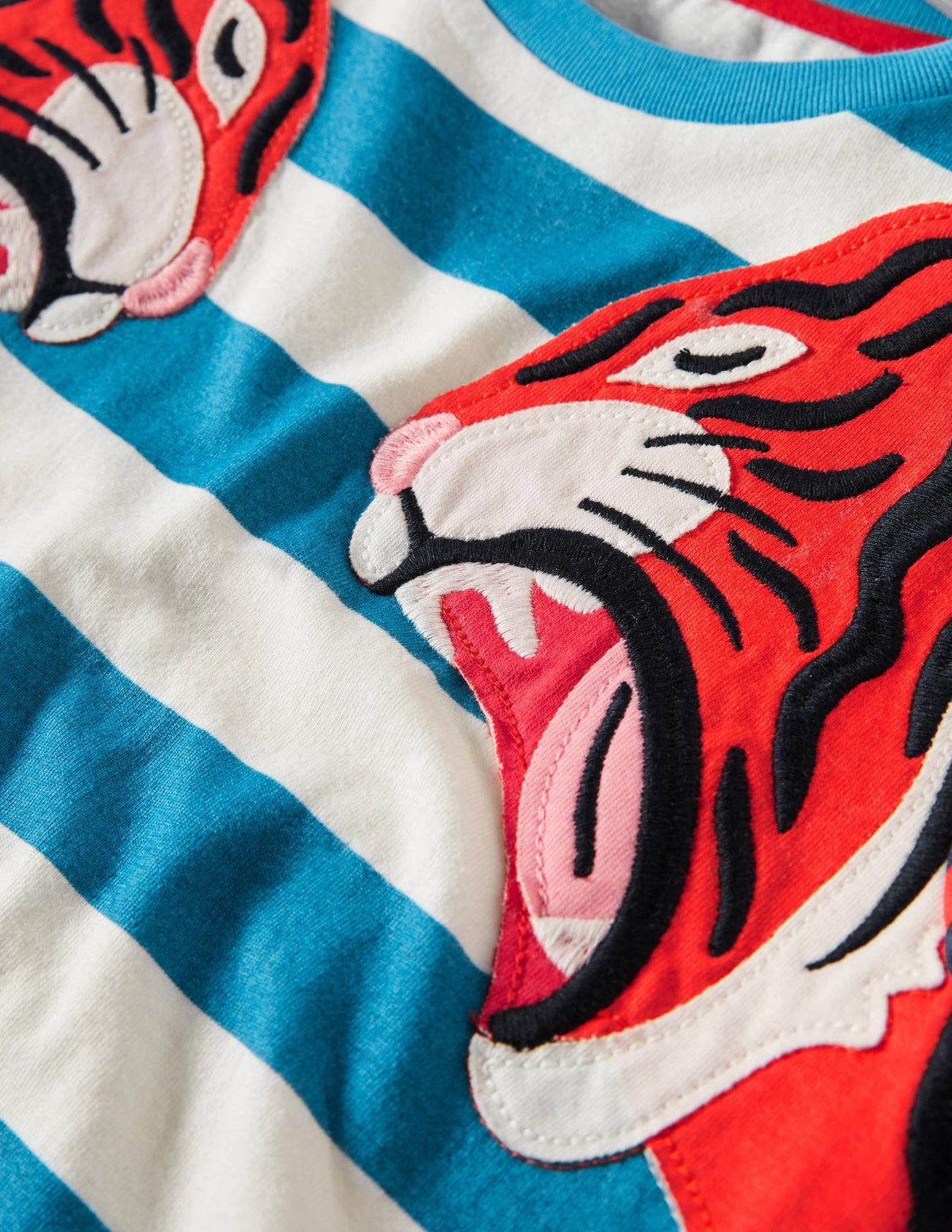 Big Cat Appliqué T-shirt-Moroccan Blue Tigers - Image 3