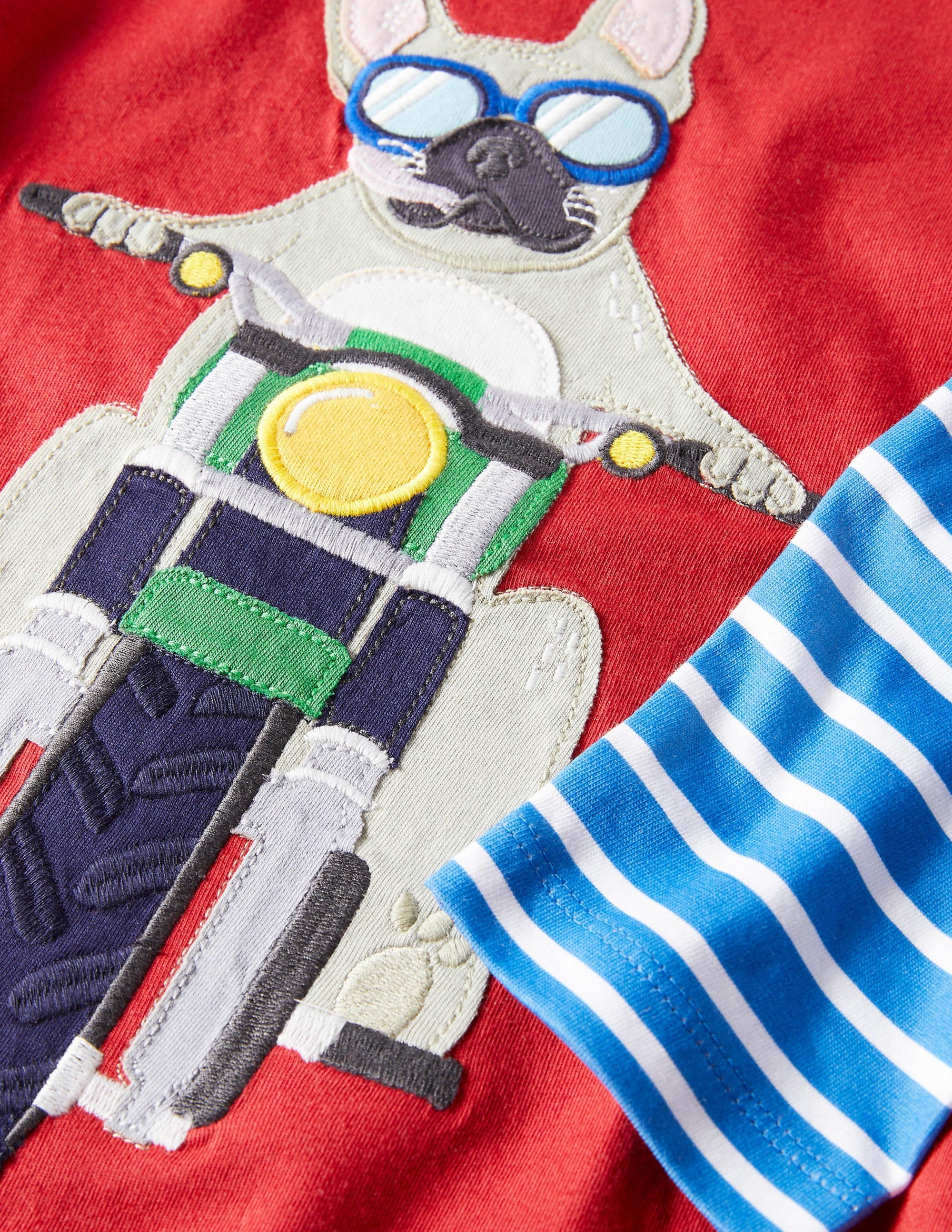 Double Layer Appliqué T-shirt-Rockabilly Red Bulldog - Image 3