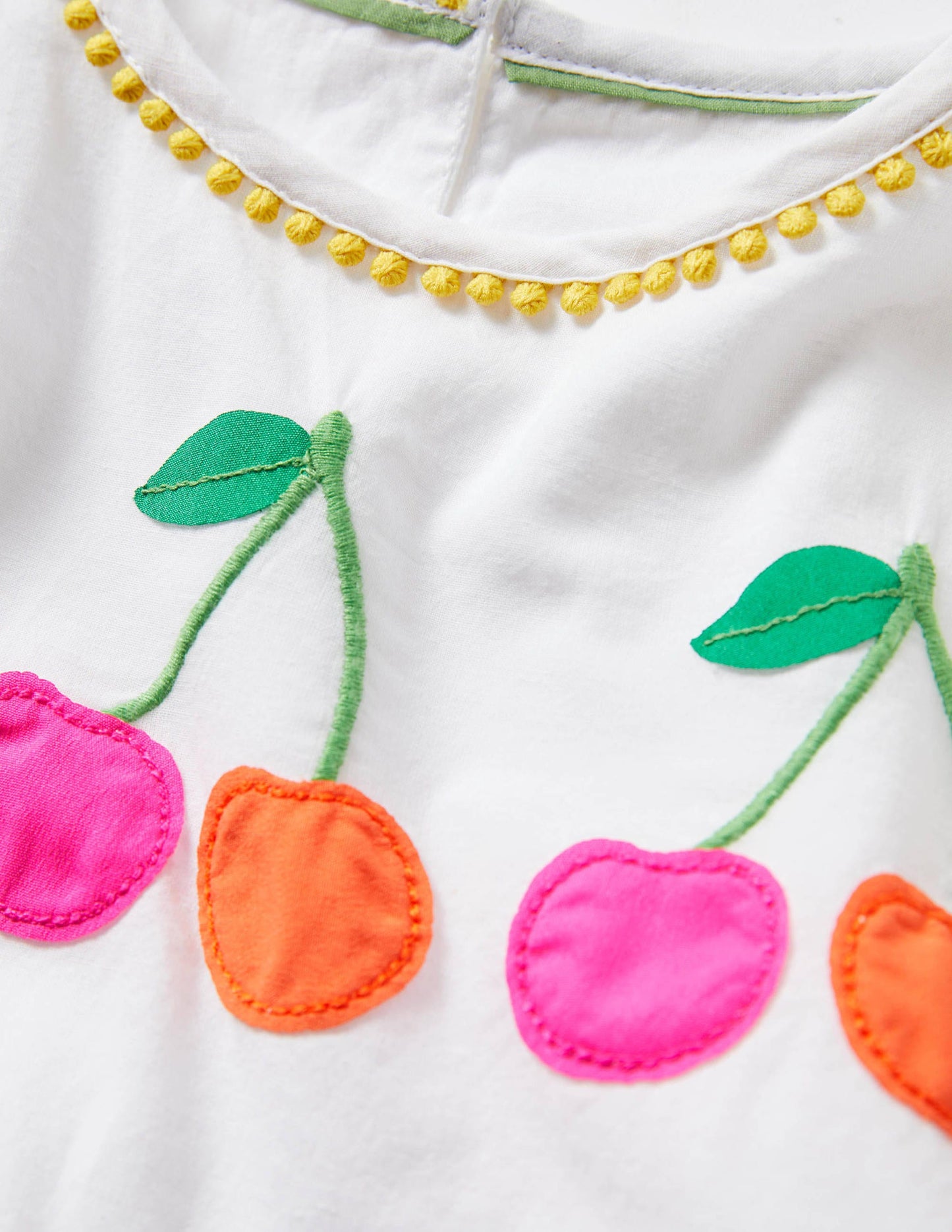 Big Appliqué Woven Dress-White Fruit