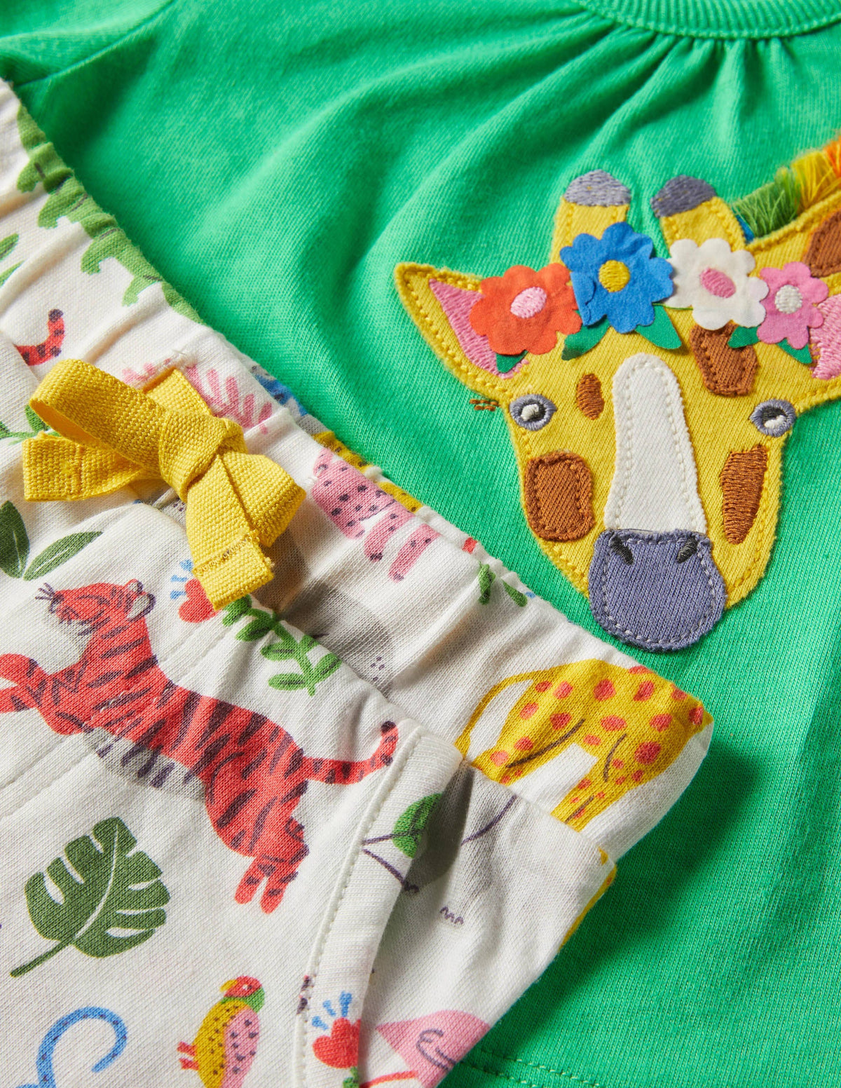 Appliqué Shorts Playset-Green Giraffe - Image 3