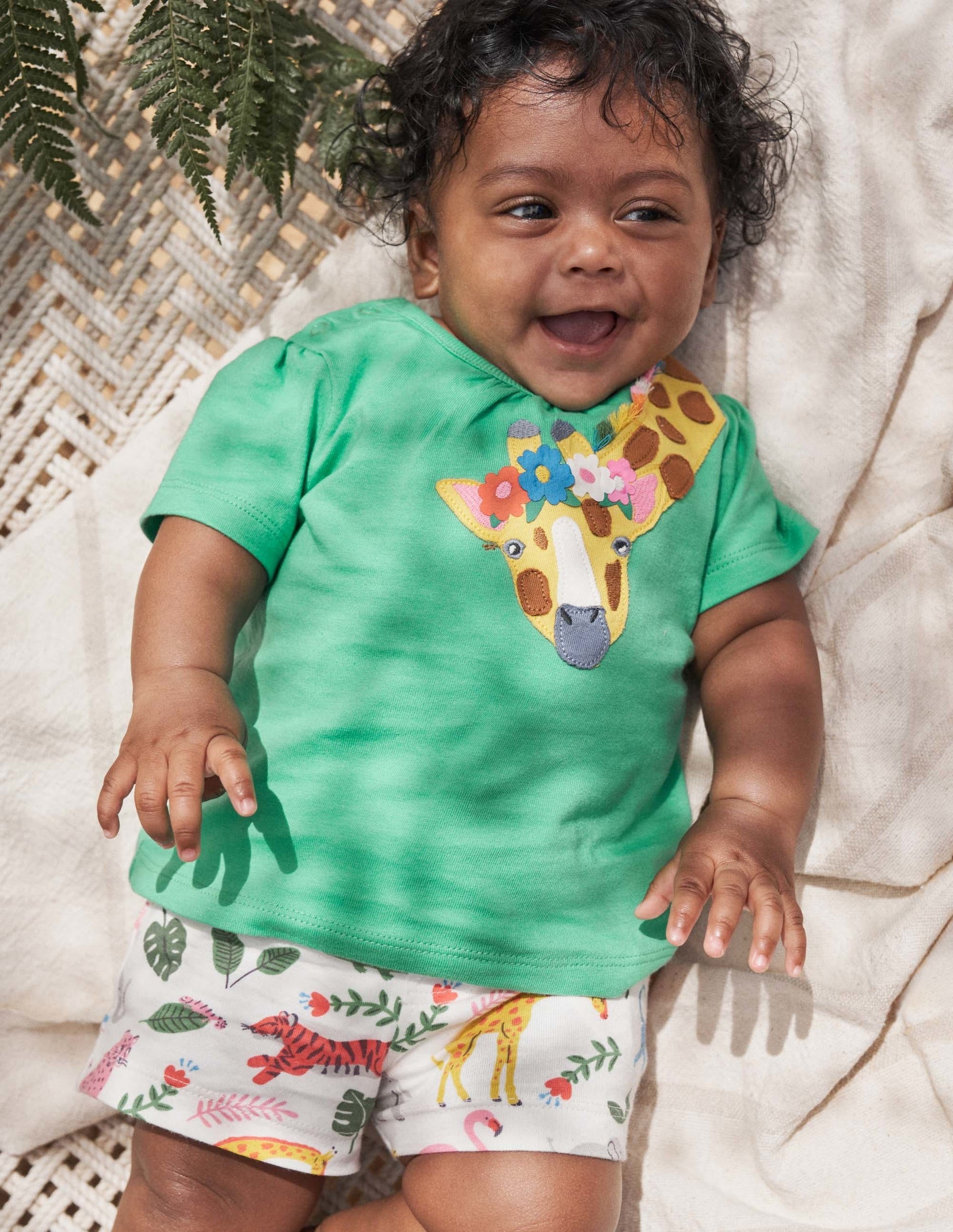 Appliqué Shorts Playset-Green Giraffe-8