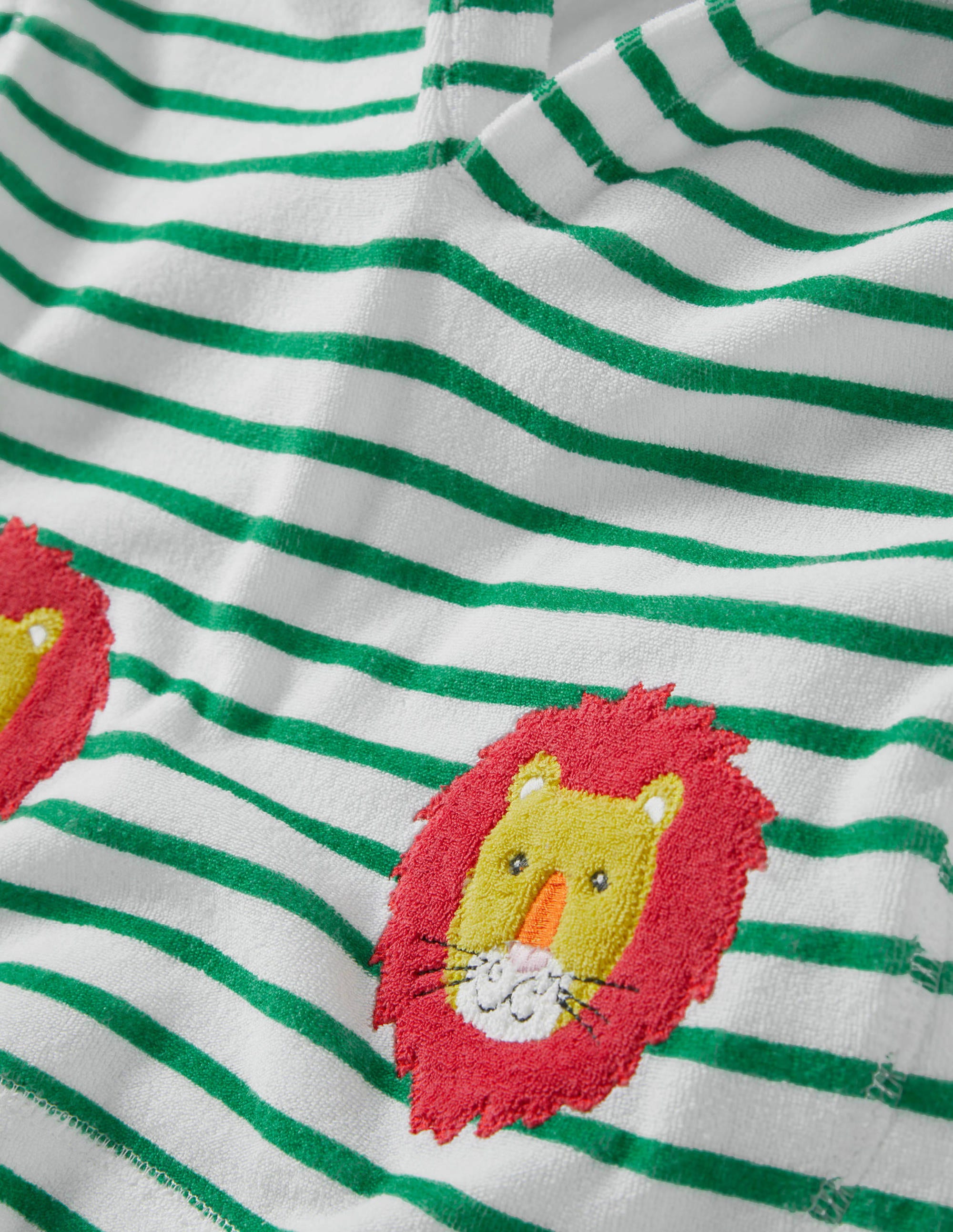 Towelling Throw on-Green/Ivory Lions - Image 3
