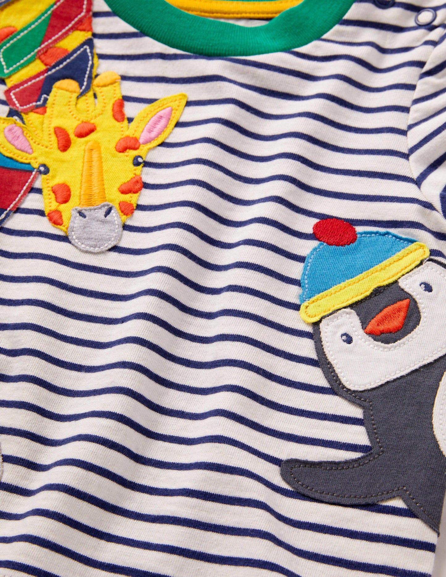 Long-sleeved Appliqué T-shirt-Ivory/Navy Global Animals