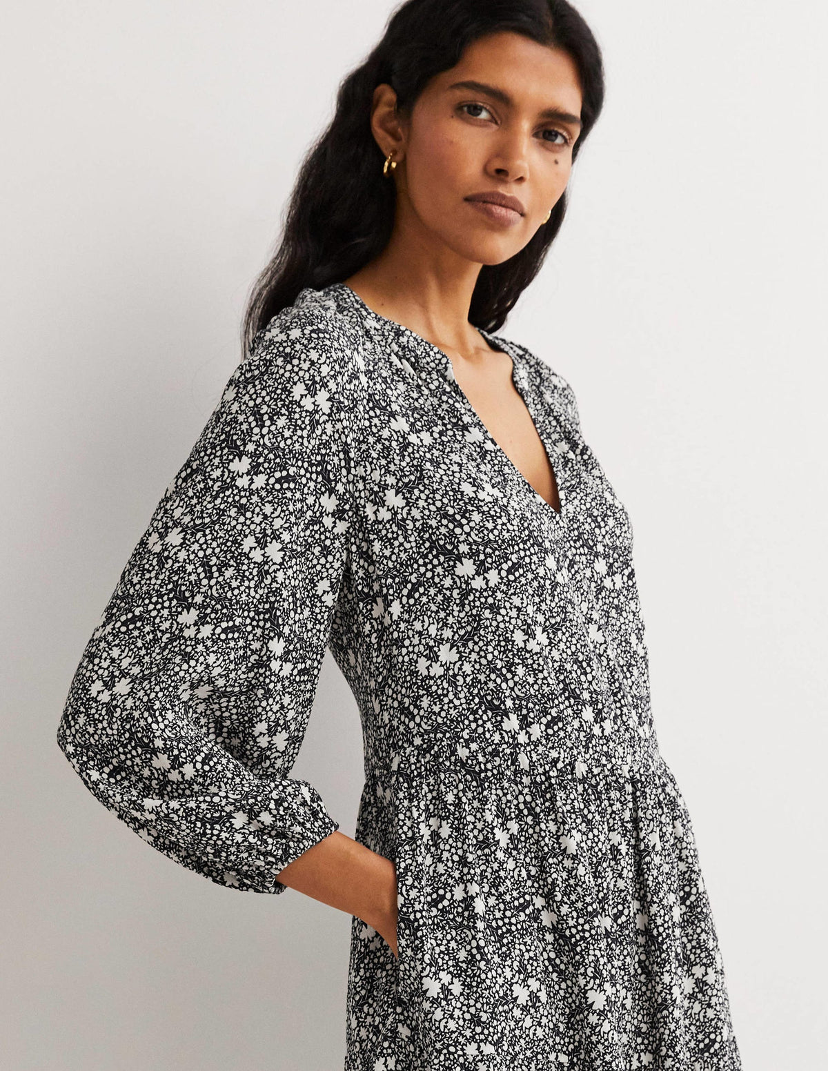 Notch Neck Tiered Dress-Navy, Abstract Ditsy - Image 2
