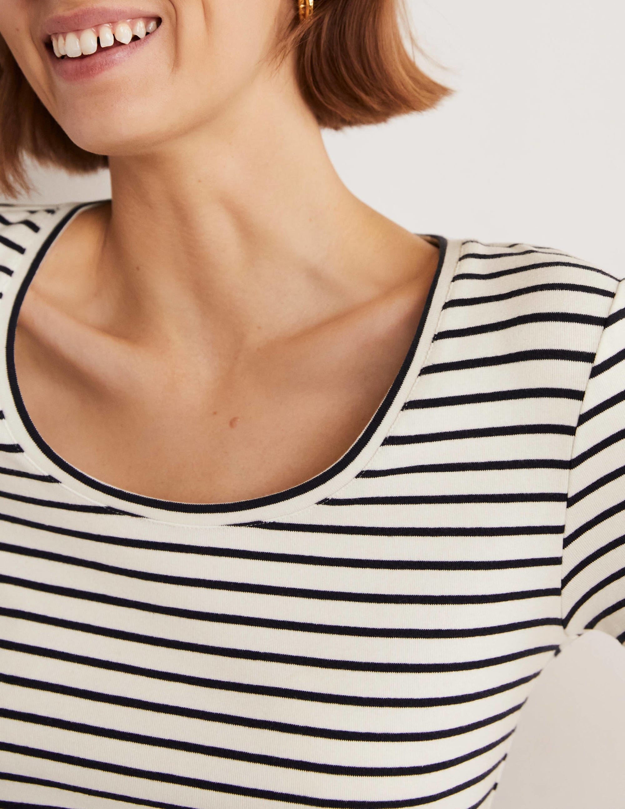Essential Short Sleeve Tee-Ivory / Navy Stripe - Image 6